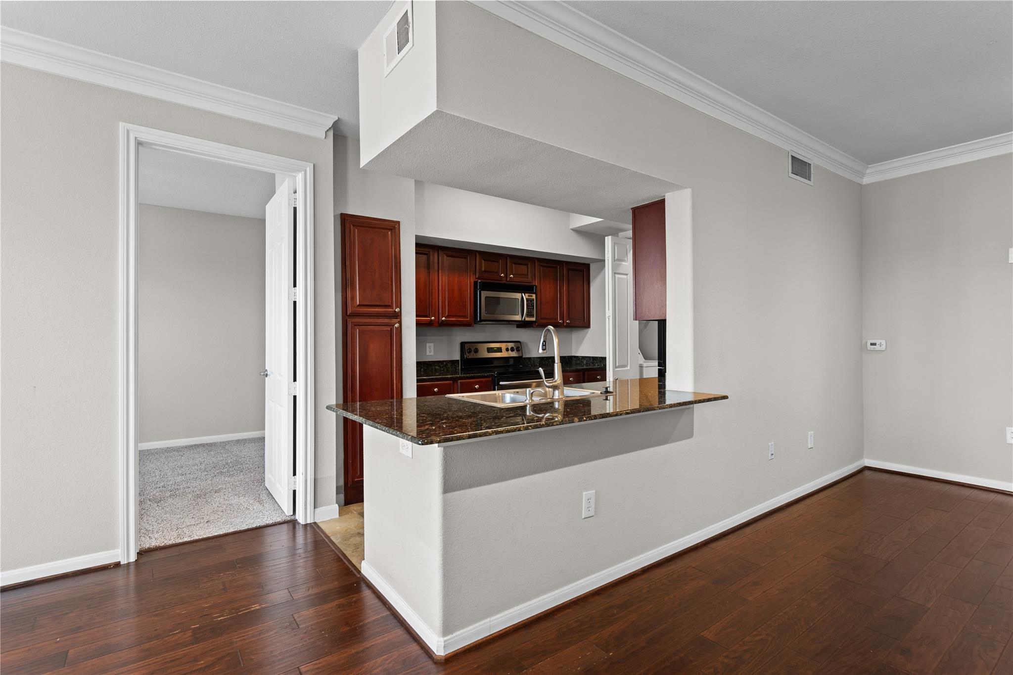 7575 Kirby Drive # 2202