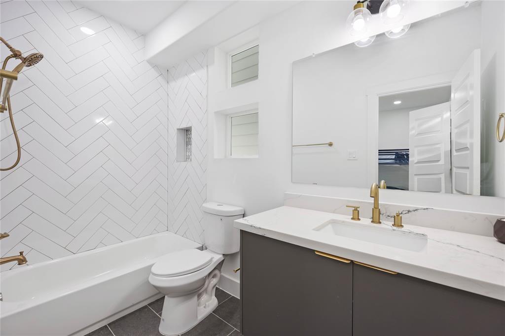 1805 Emir Street Unit L