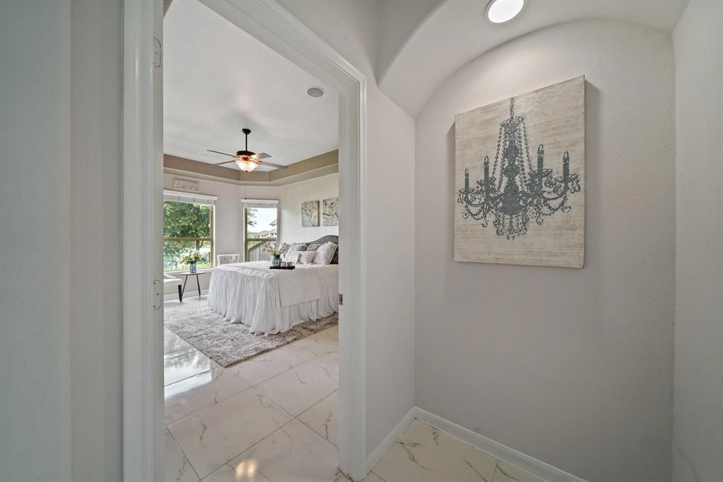 5371 Blue Mountain Lane