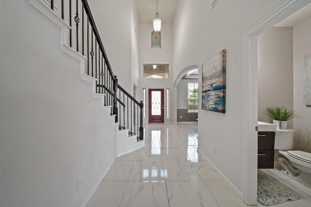 5371 Blue Mountain Lane