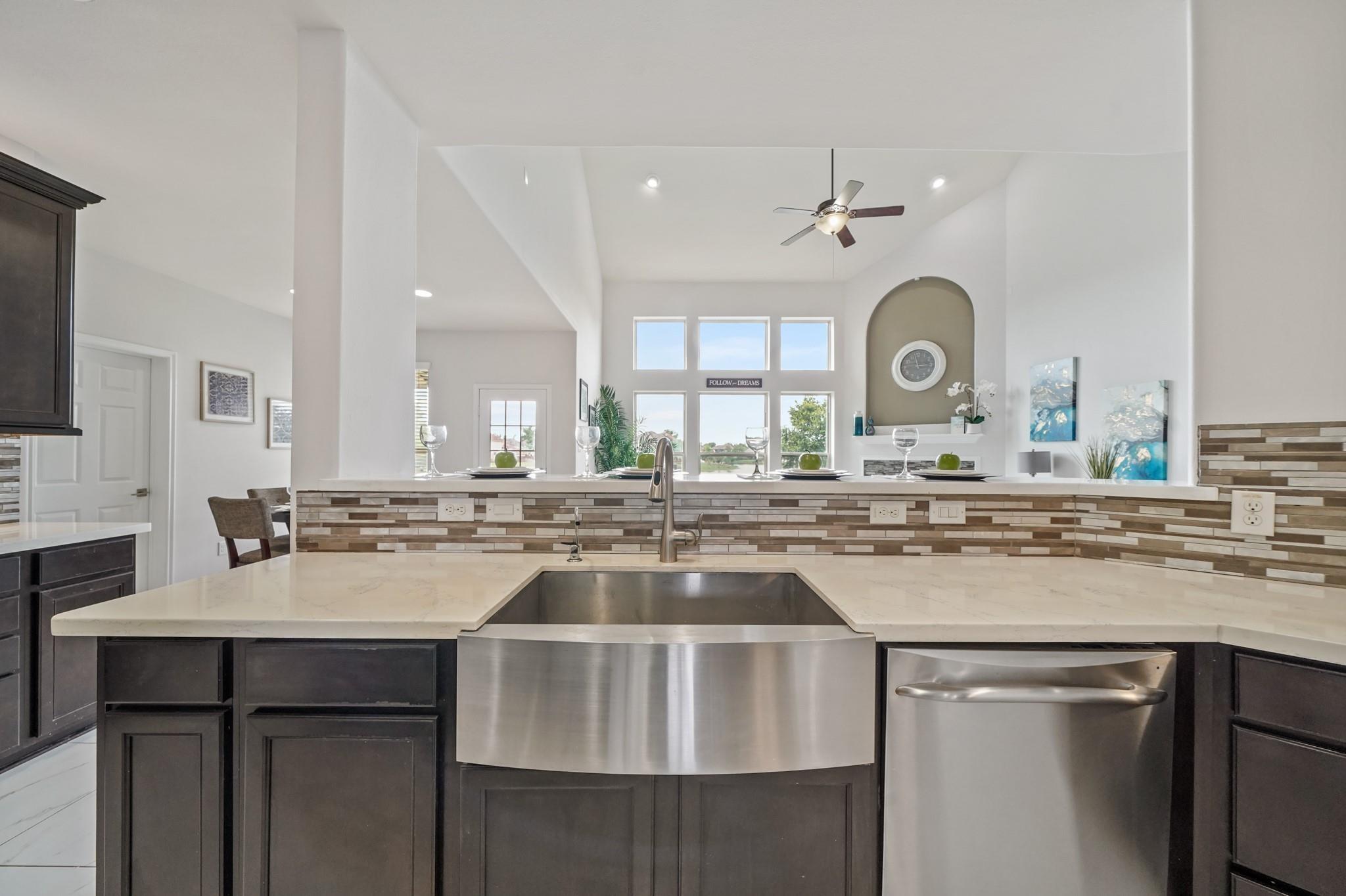5371 Blue Mountain Lane