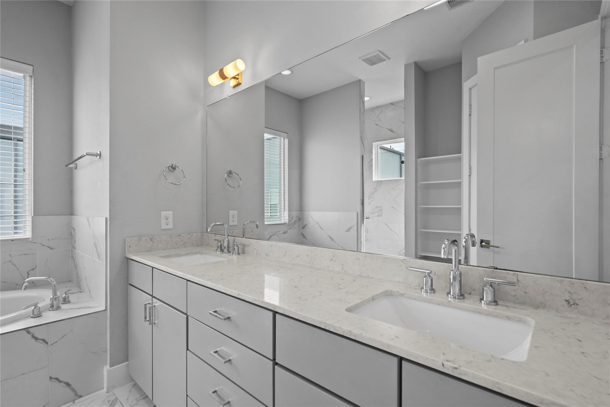 8409 Hempstead Road # H, Houston Unit: H