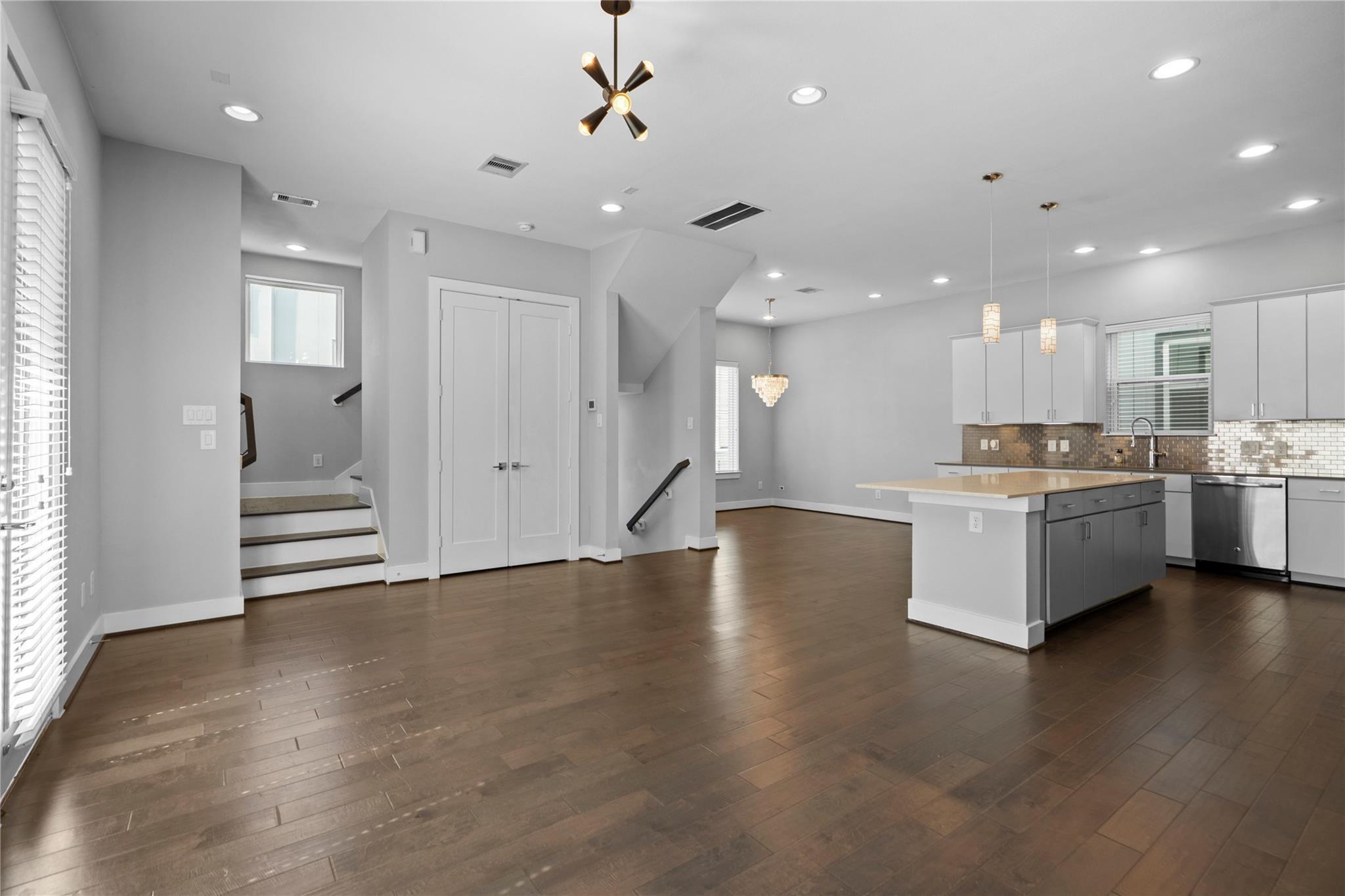 8409 Hempstead Road # H, Houston Unit: H