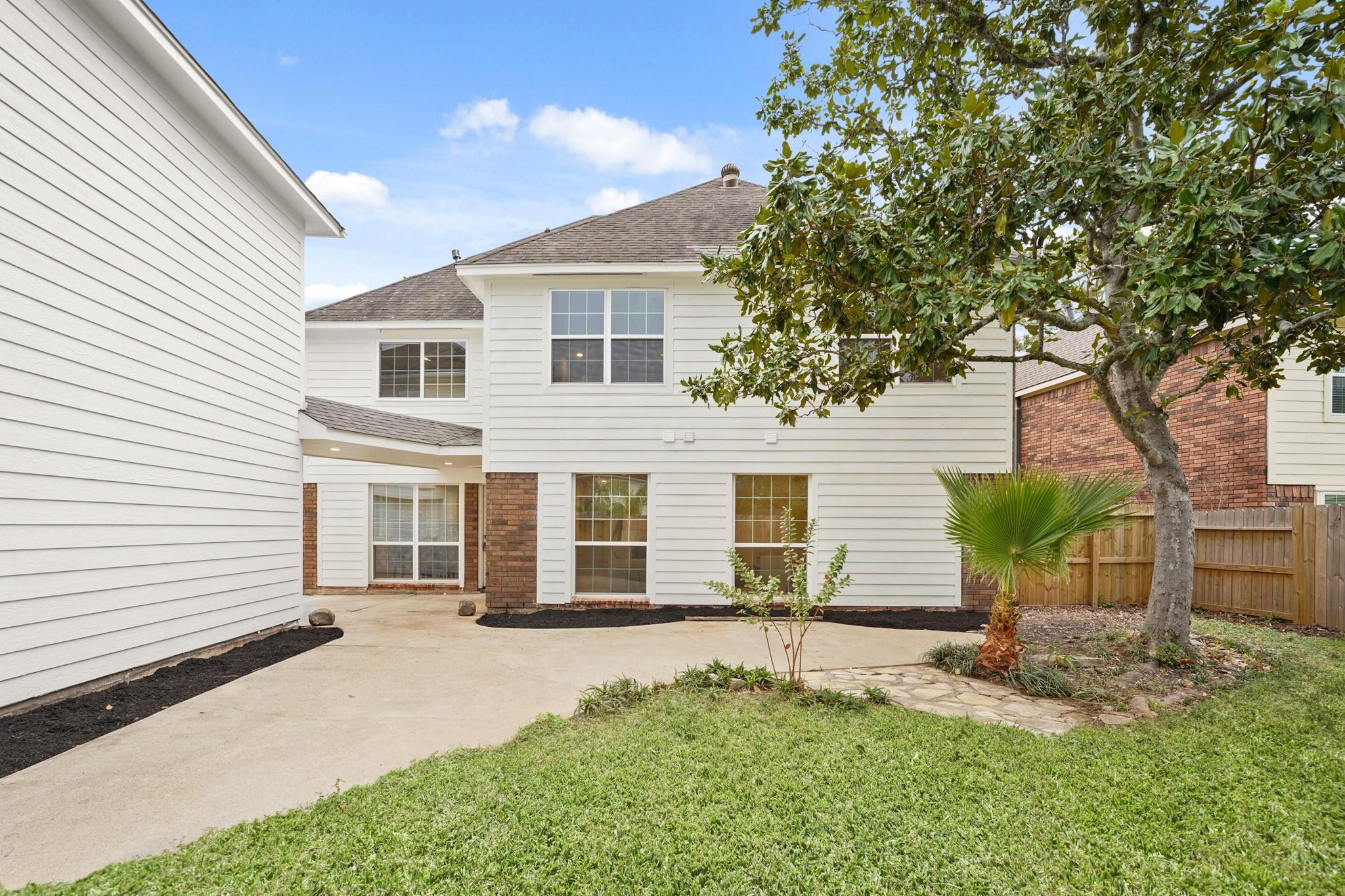 4407 Knightsbridge Boulevard