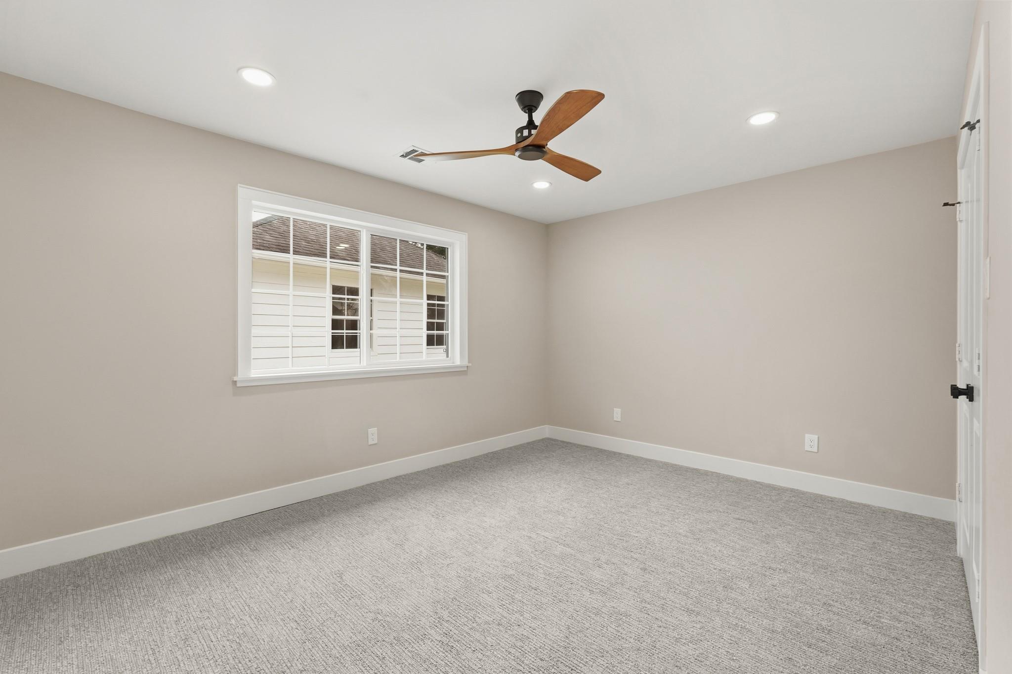 4407 Knightsbridge Boulevard