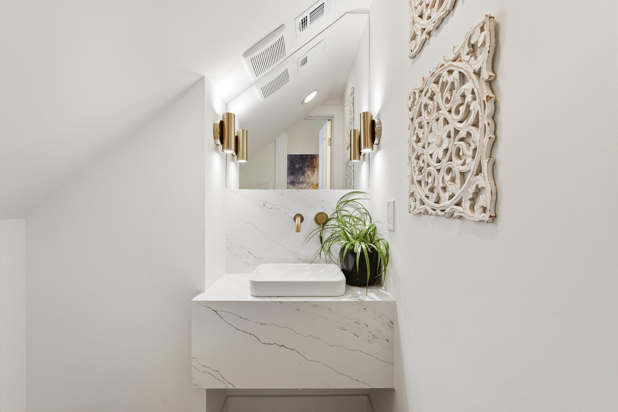 4407 Knightsbridge Boulevard