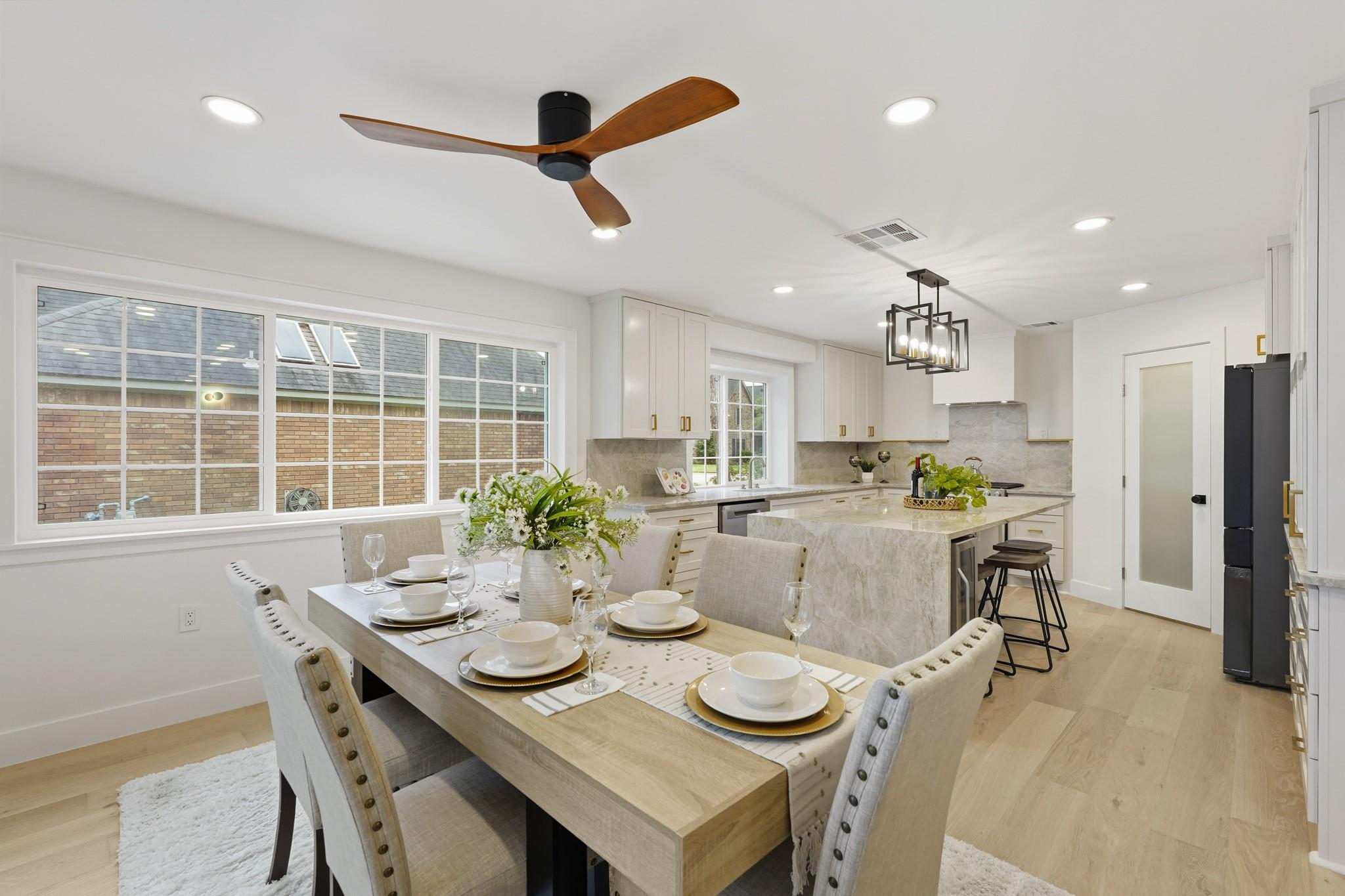 4407 Knightsbridge Boulevard