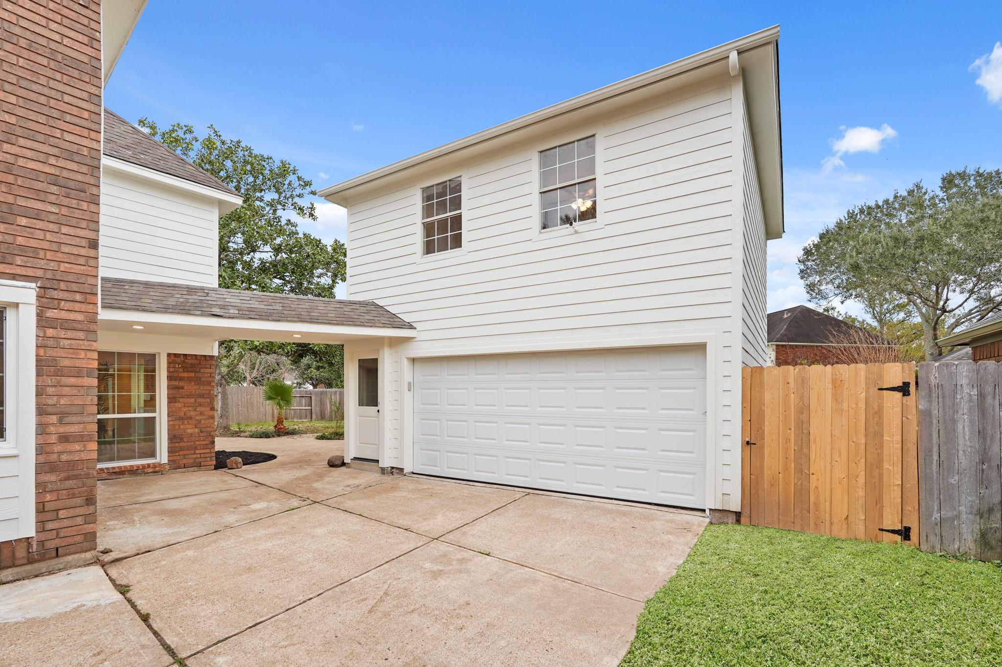 4407 Knightsbridge Boulevard