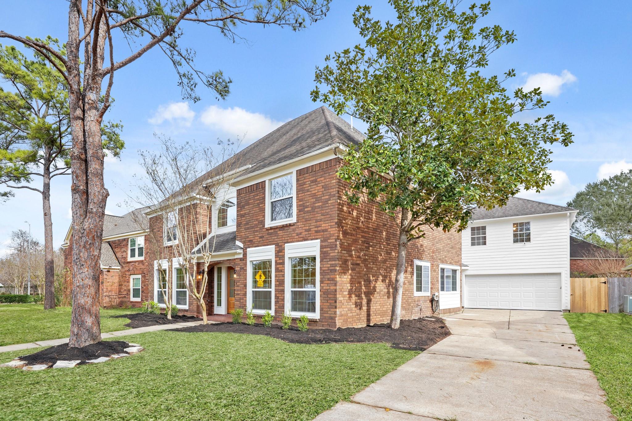 4407 Knightsbridge Boulevard