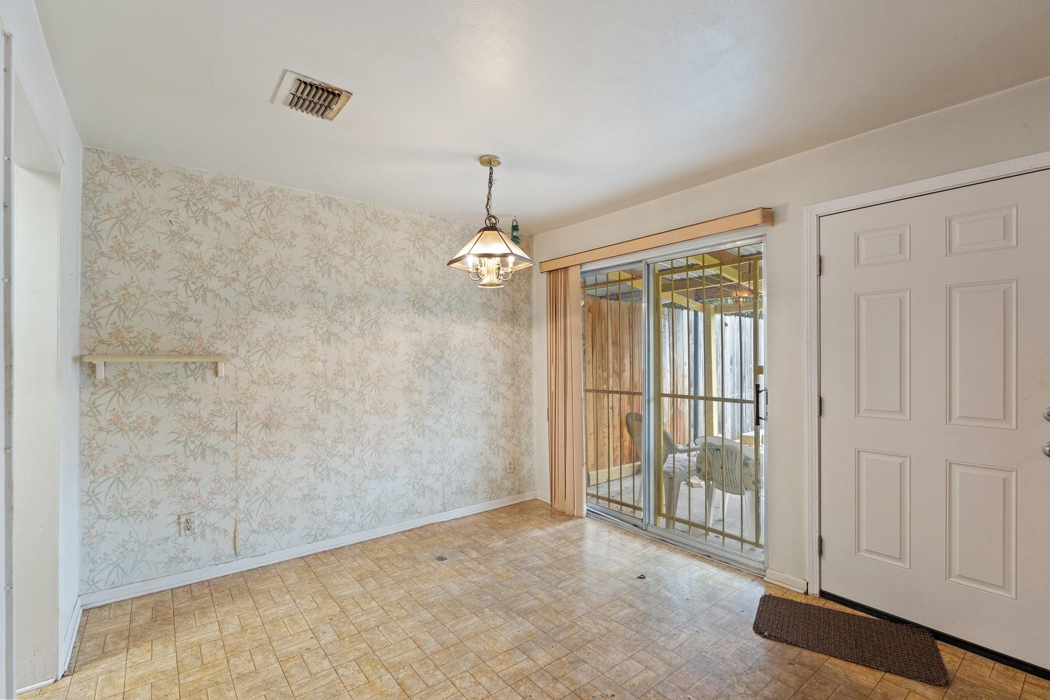 7931 Ellinger Lane