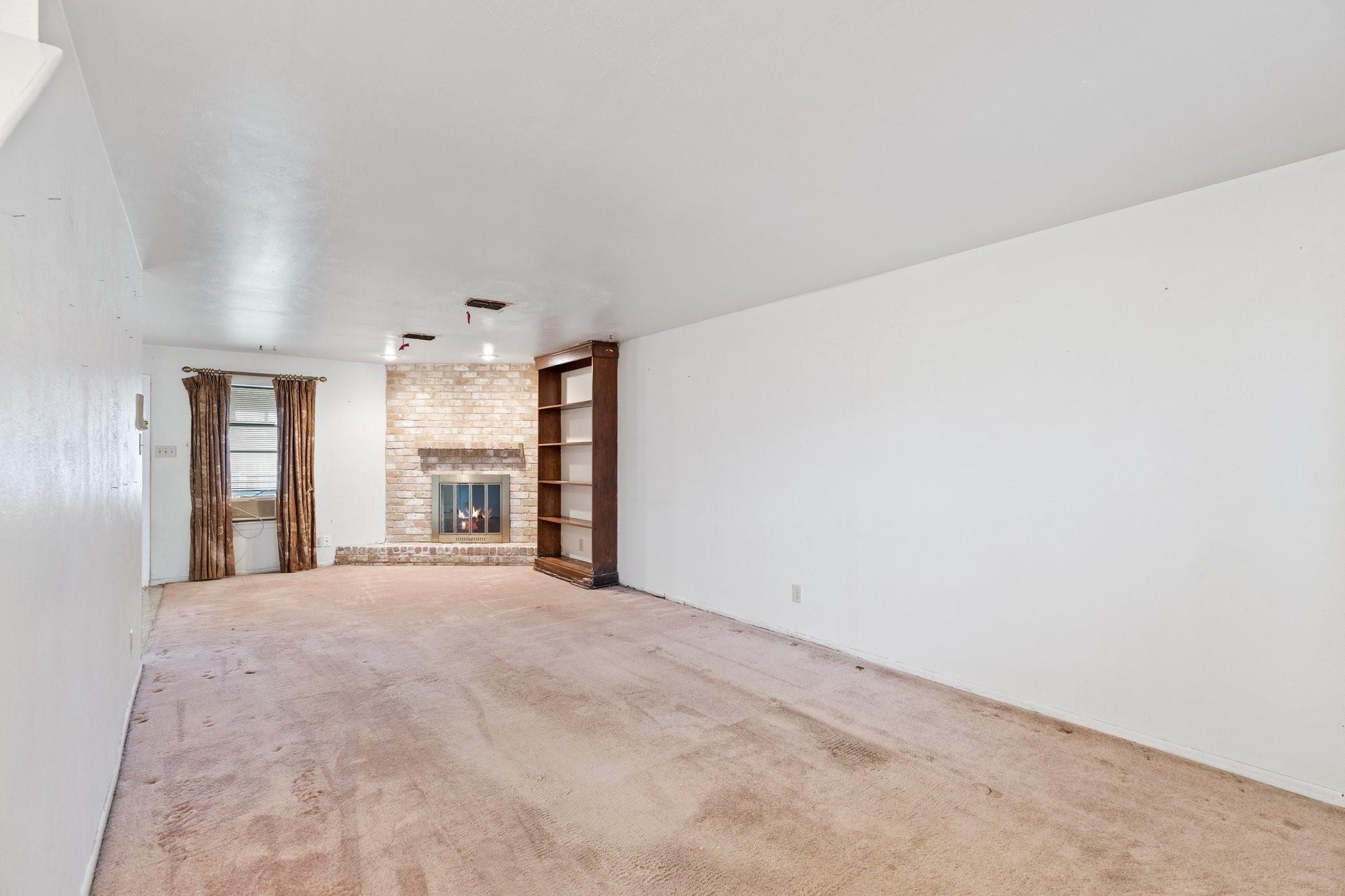 7931 Ellinger Lane