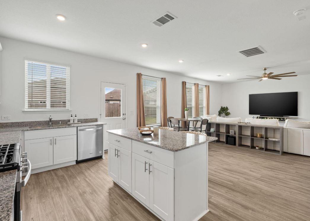 23543 Powmill Street