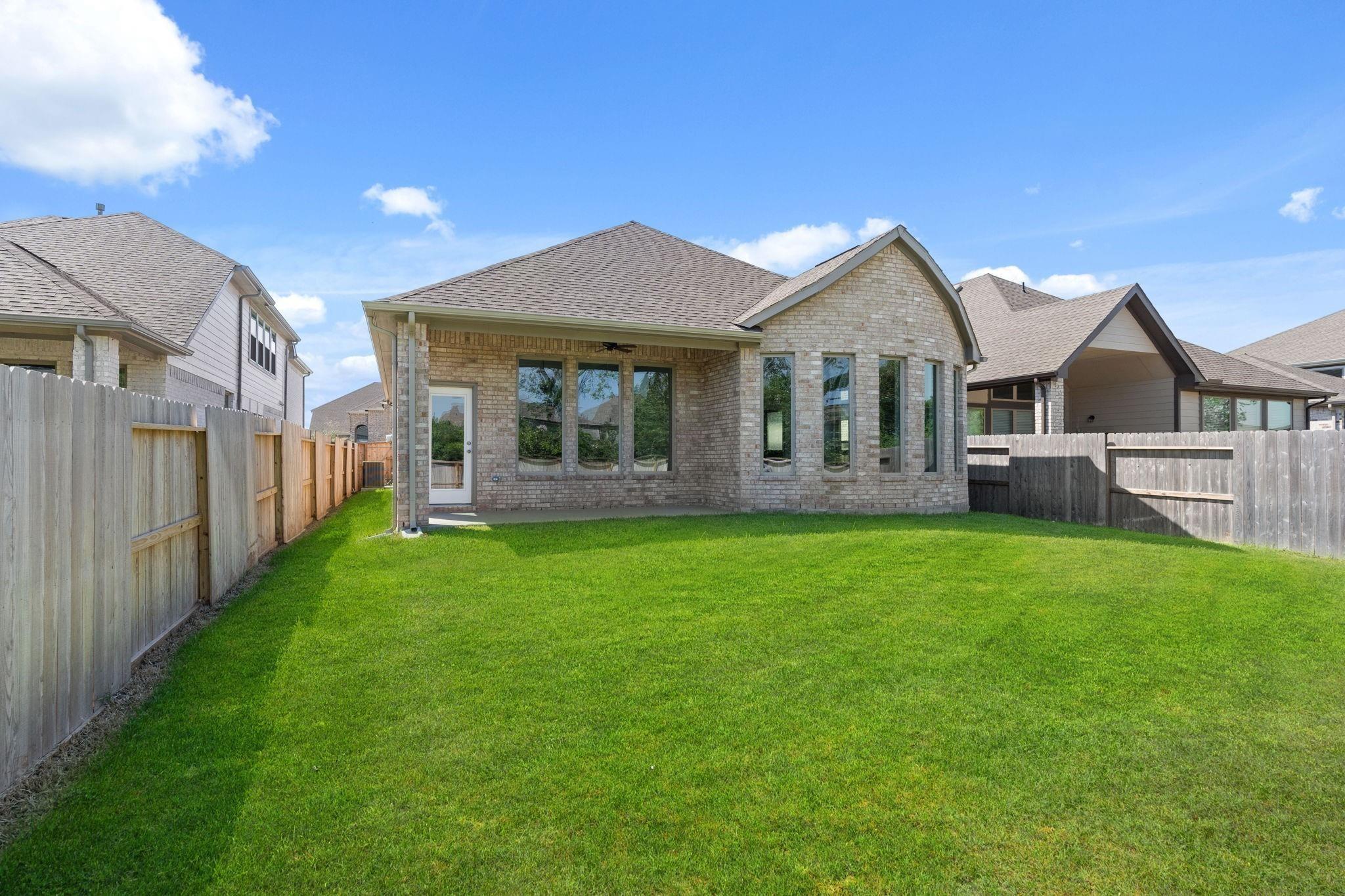 1942 Waters Branch Drive, Missouri City