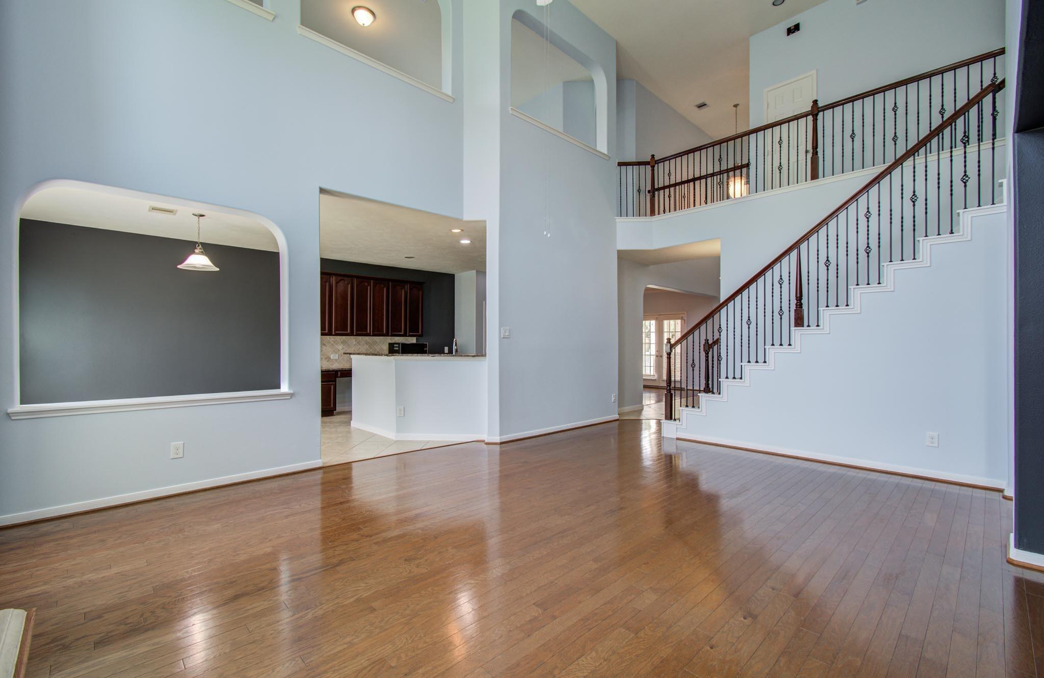 6410 Drayton Hall