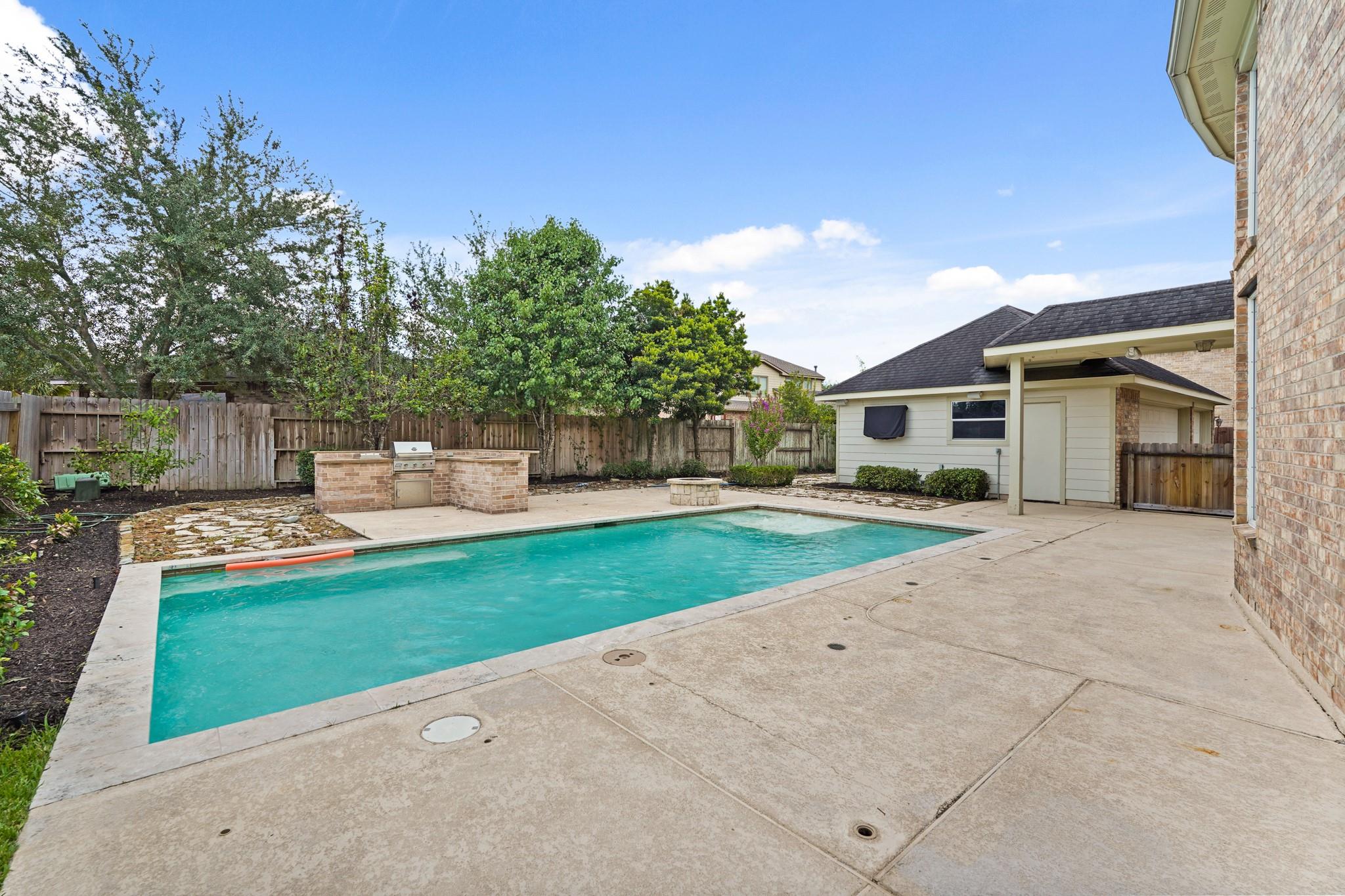 4535 Broken Rock Lane