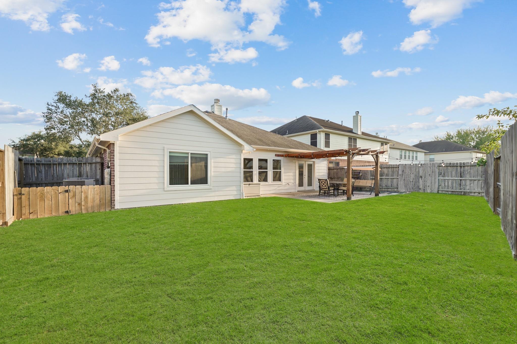 2714 Crestbrook Court