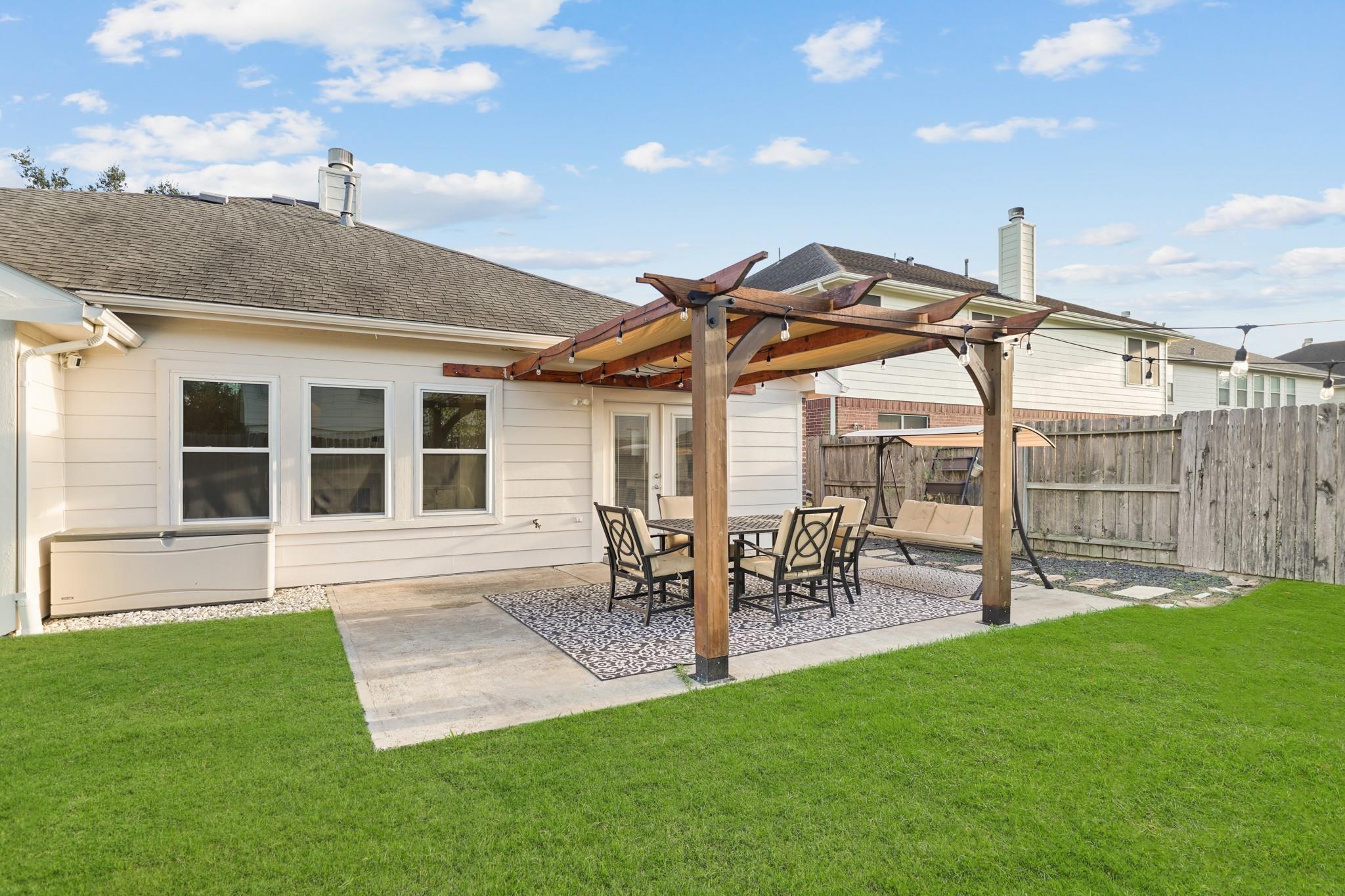 2714 Crestbrook Court