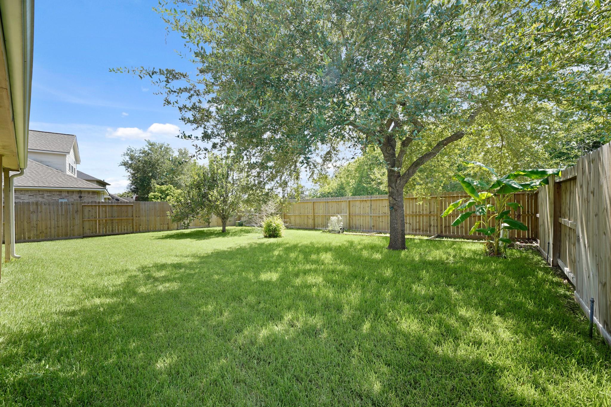 714 Coggins Point Way