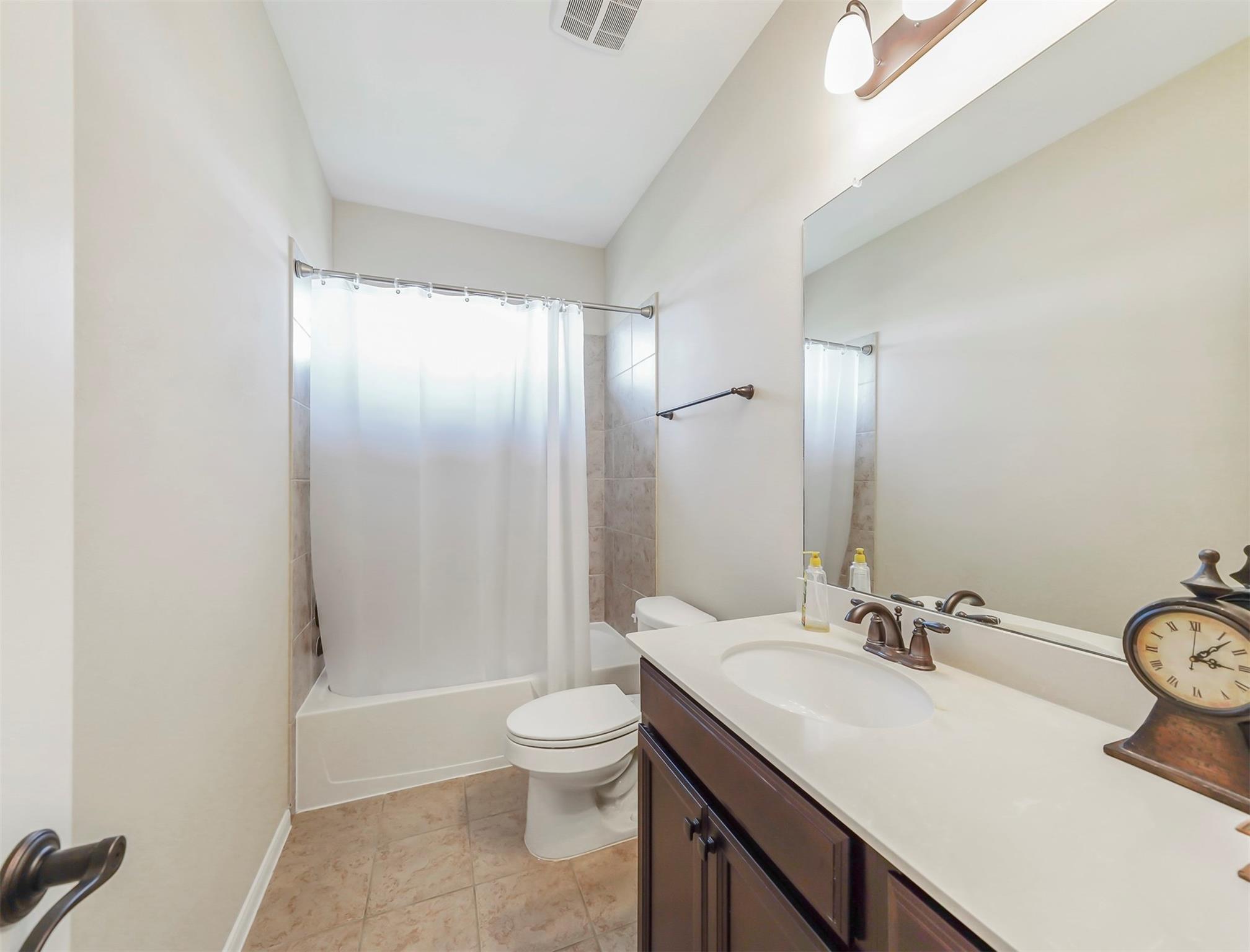 4919 Blackwater Lane, Sugar Land