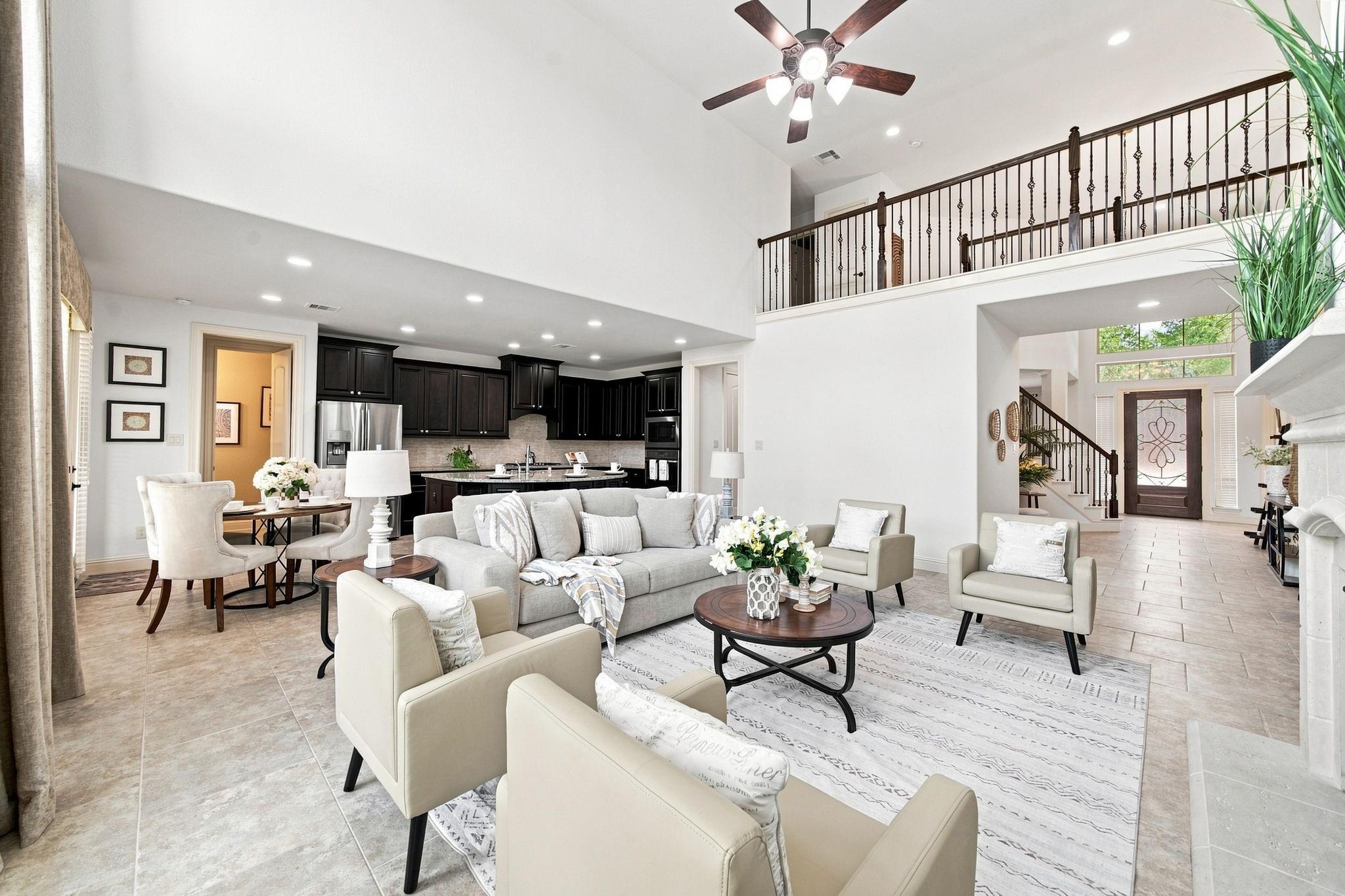3923 Pebble Heights Lane
