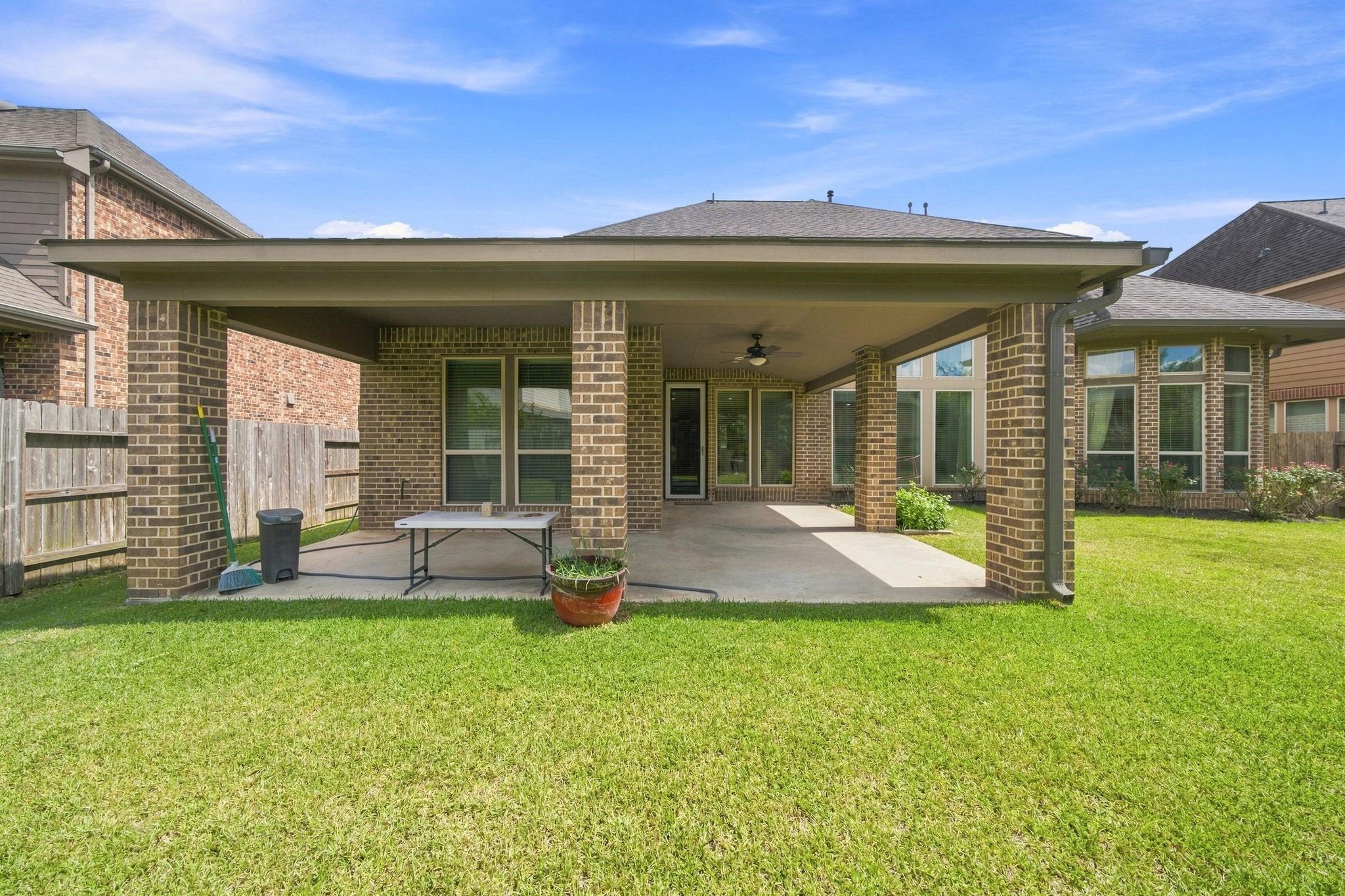 3923 Pebble Heights Lane