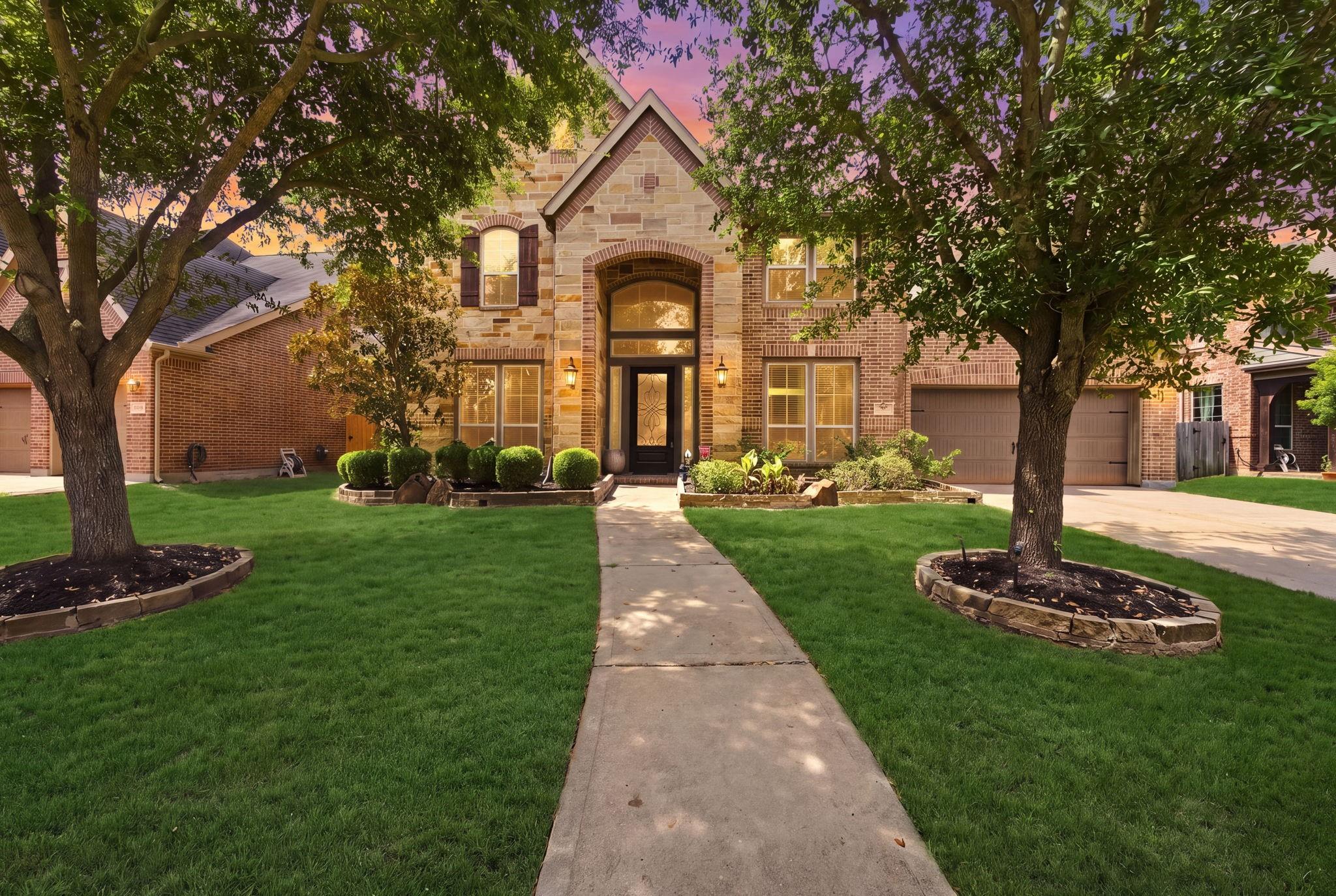 3923 Pebble Heights Lane