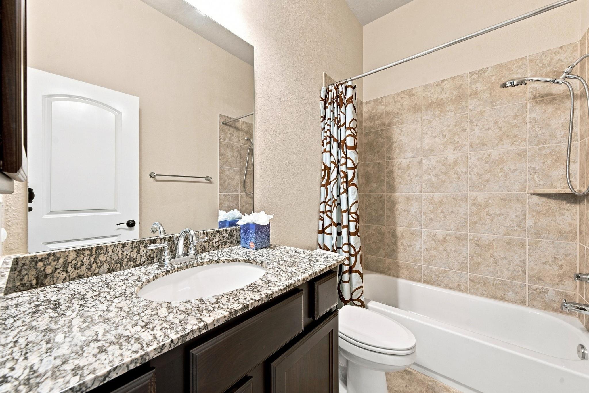 3923 Pebble Heights Lane