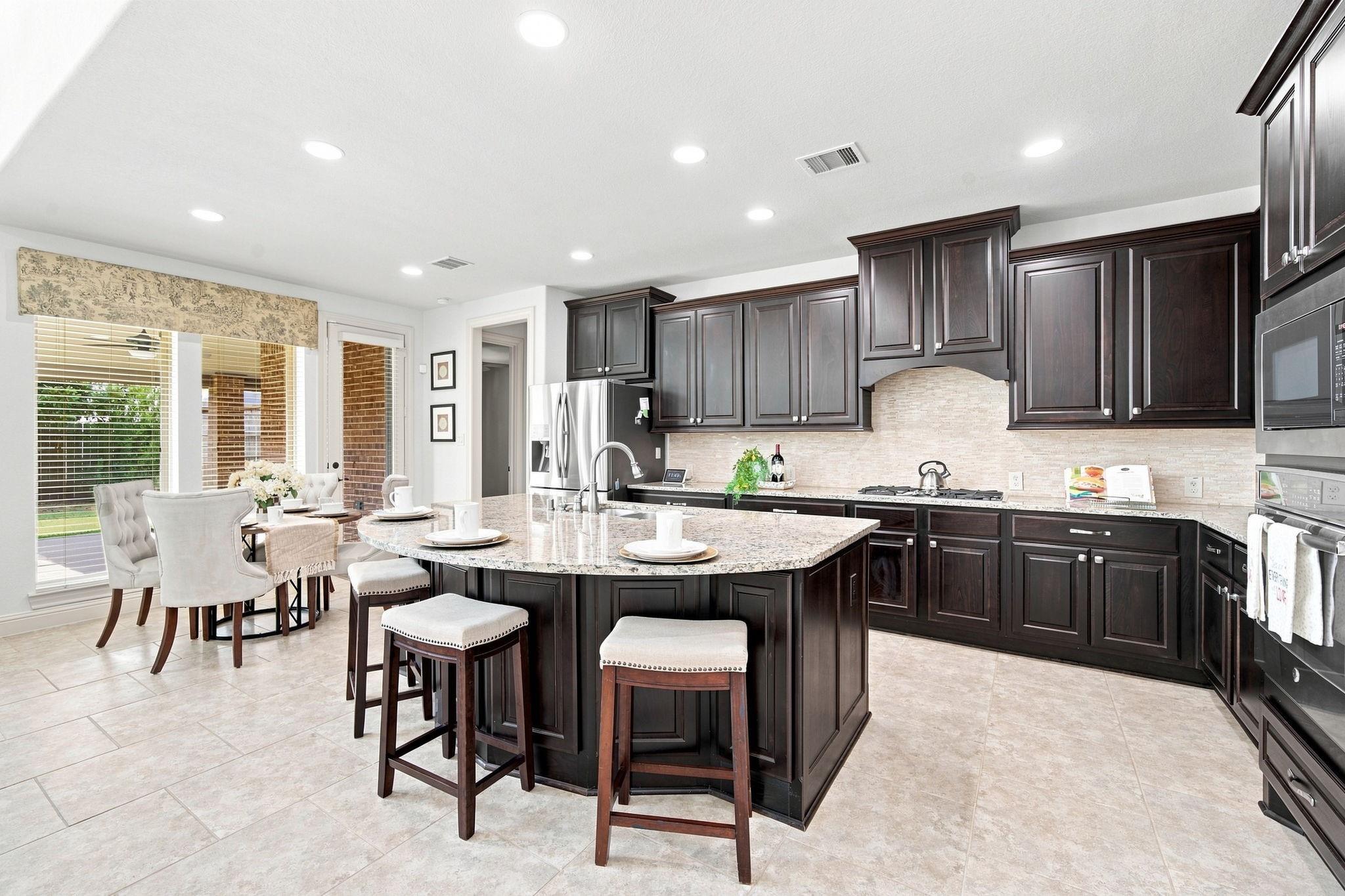 3923 Pebble Heights Lane