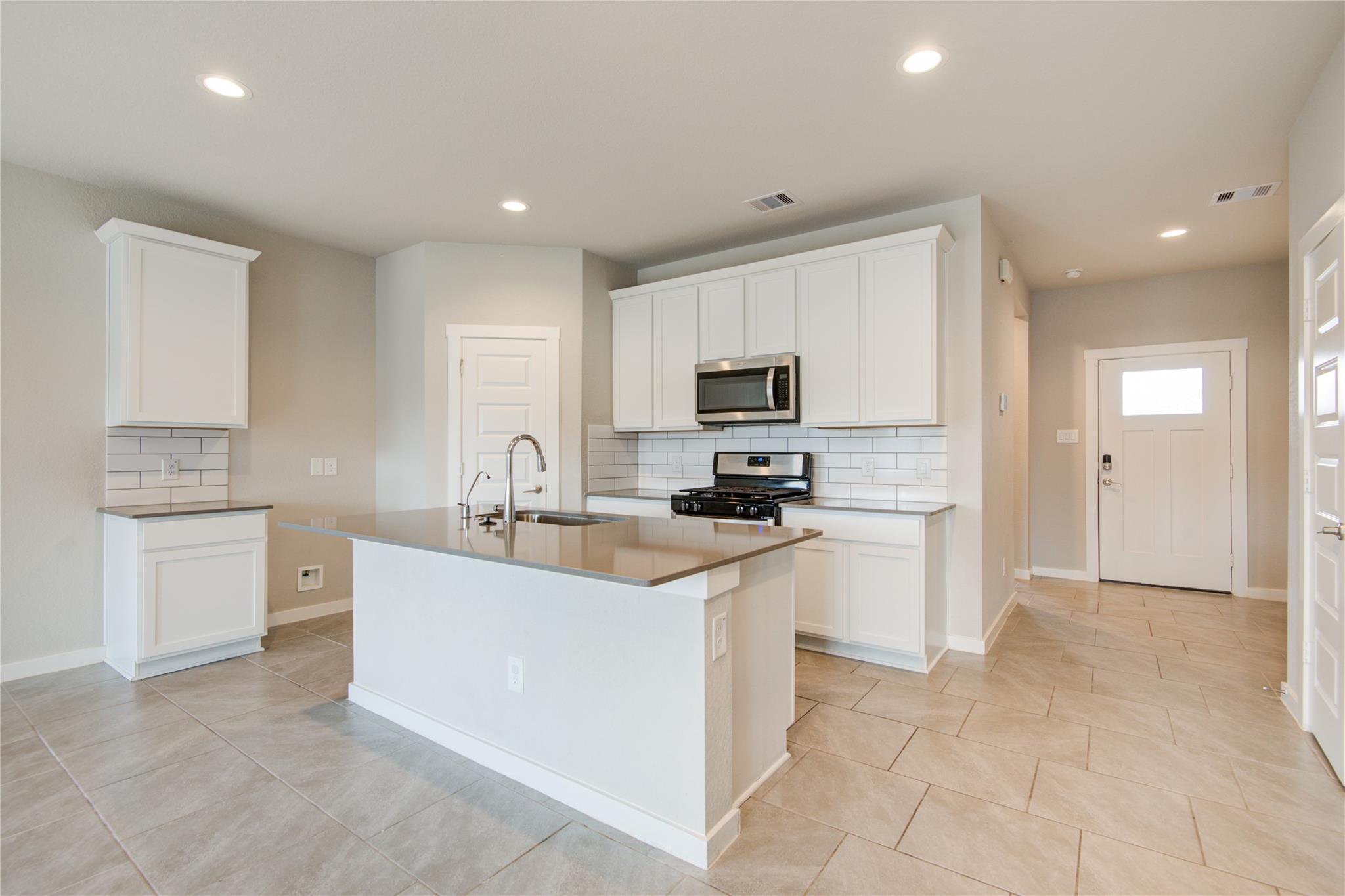 29423 Travis Trace