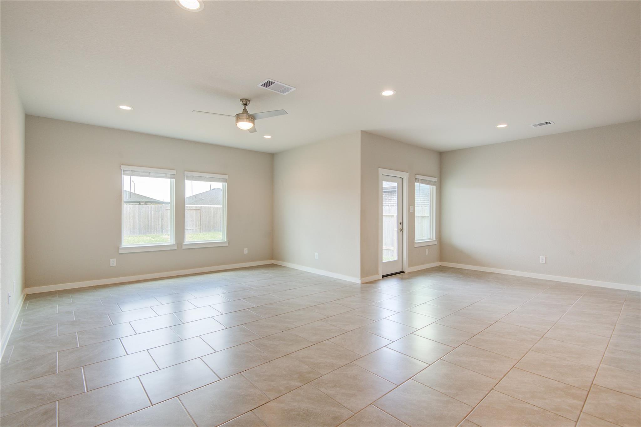 29423 Travis Trace