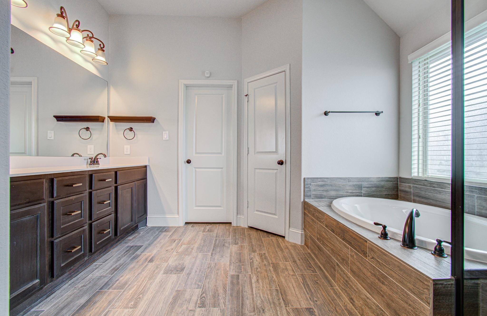 13937 Naples Park Court