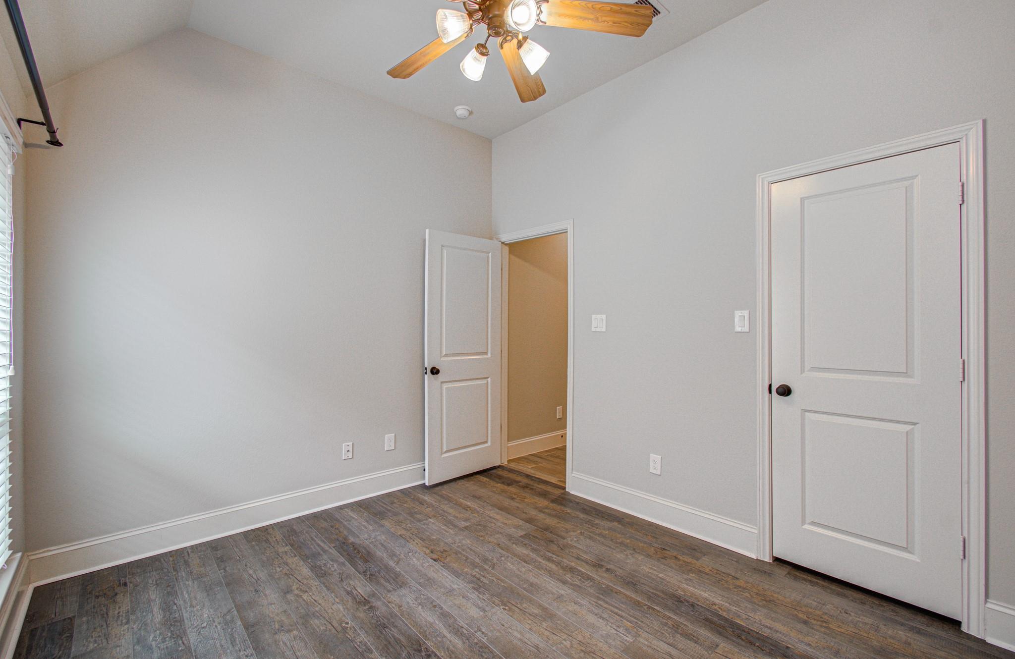 13937 Naples Park Court