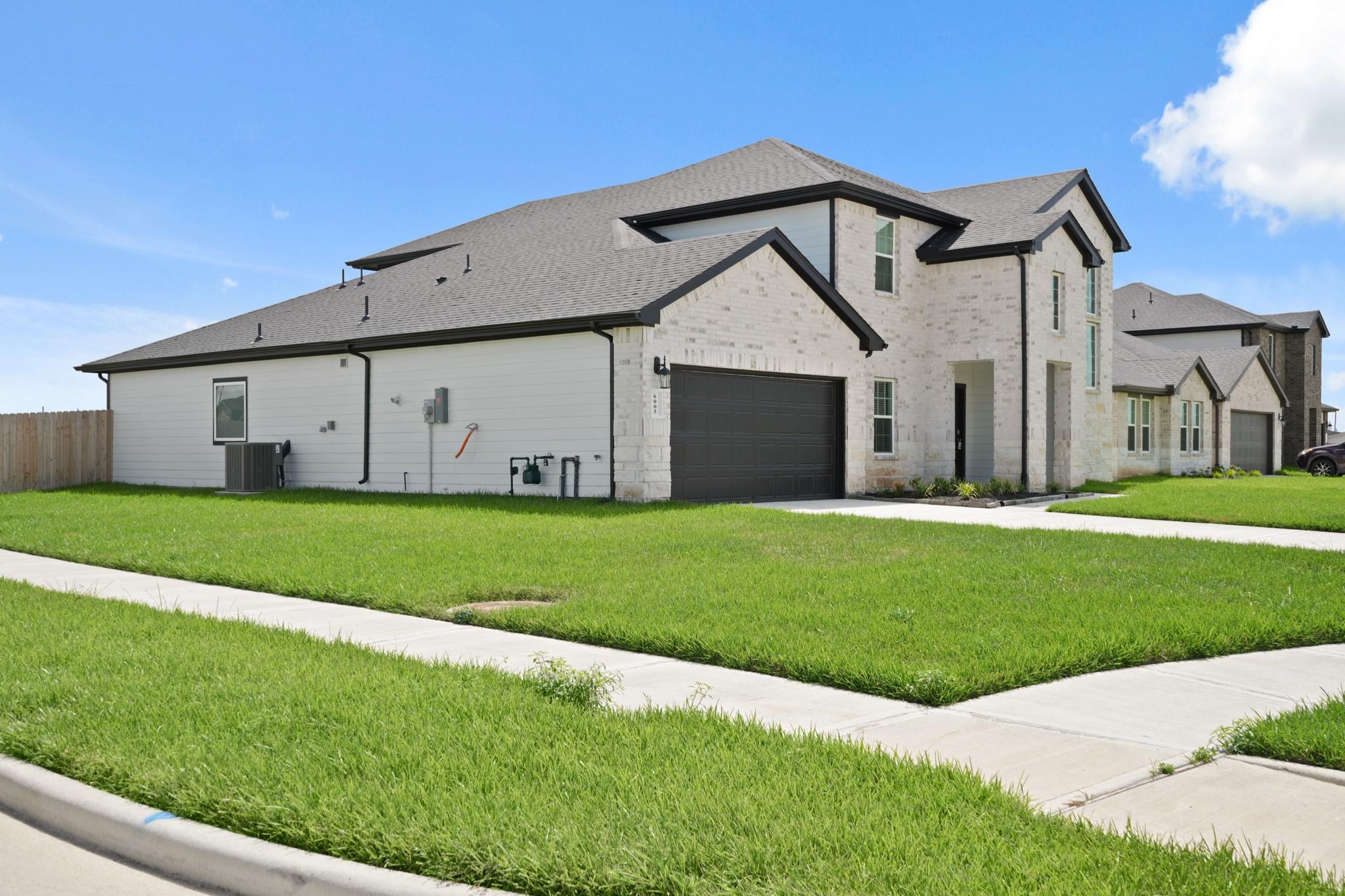 6005 Camden Peak Court