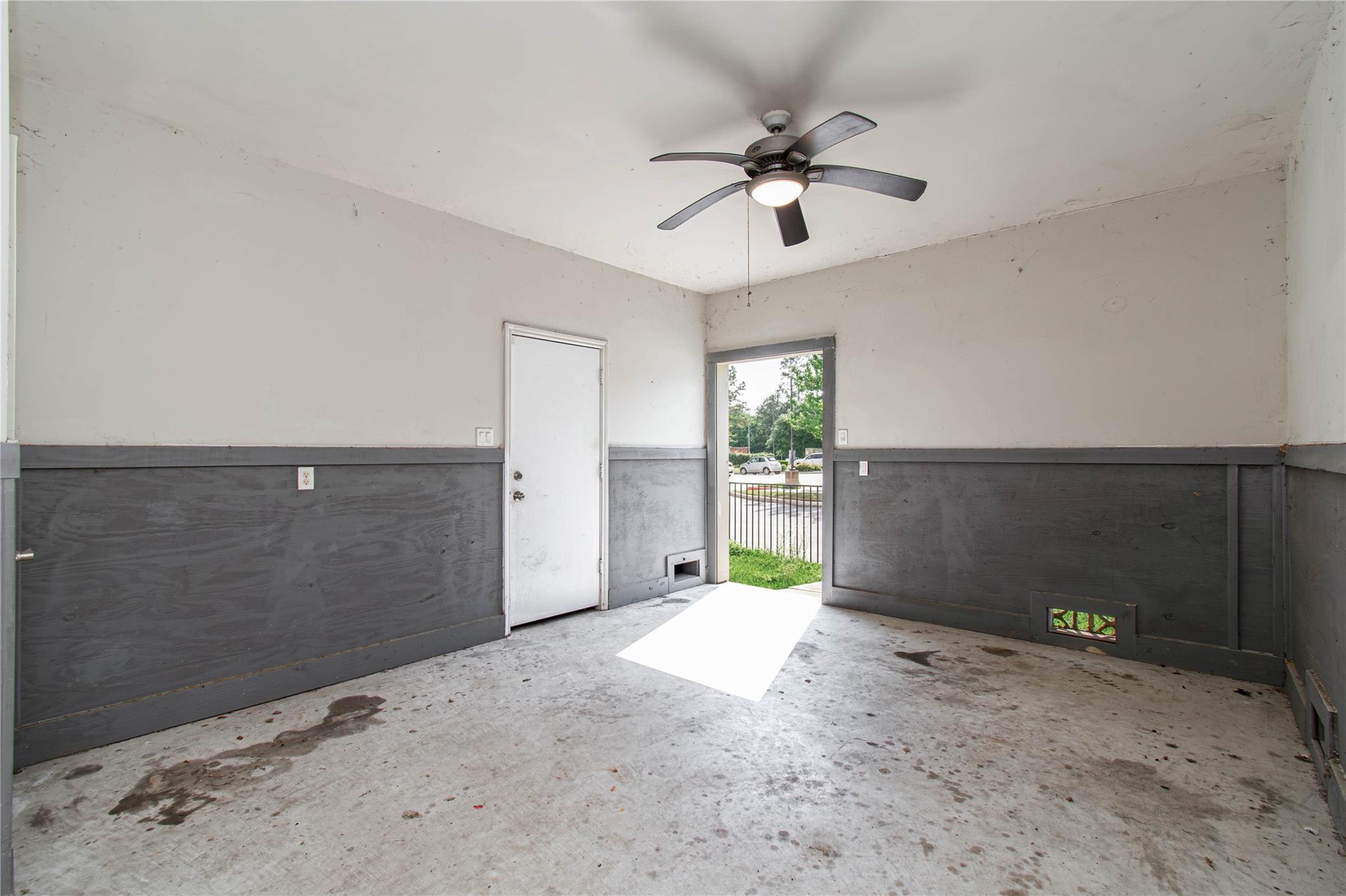 1739 Dominica Drive