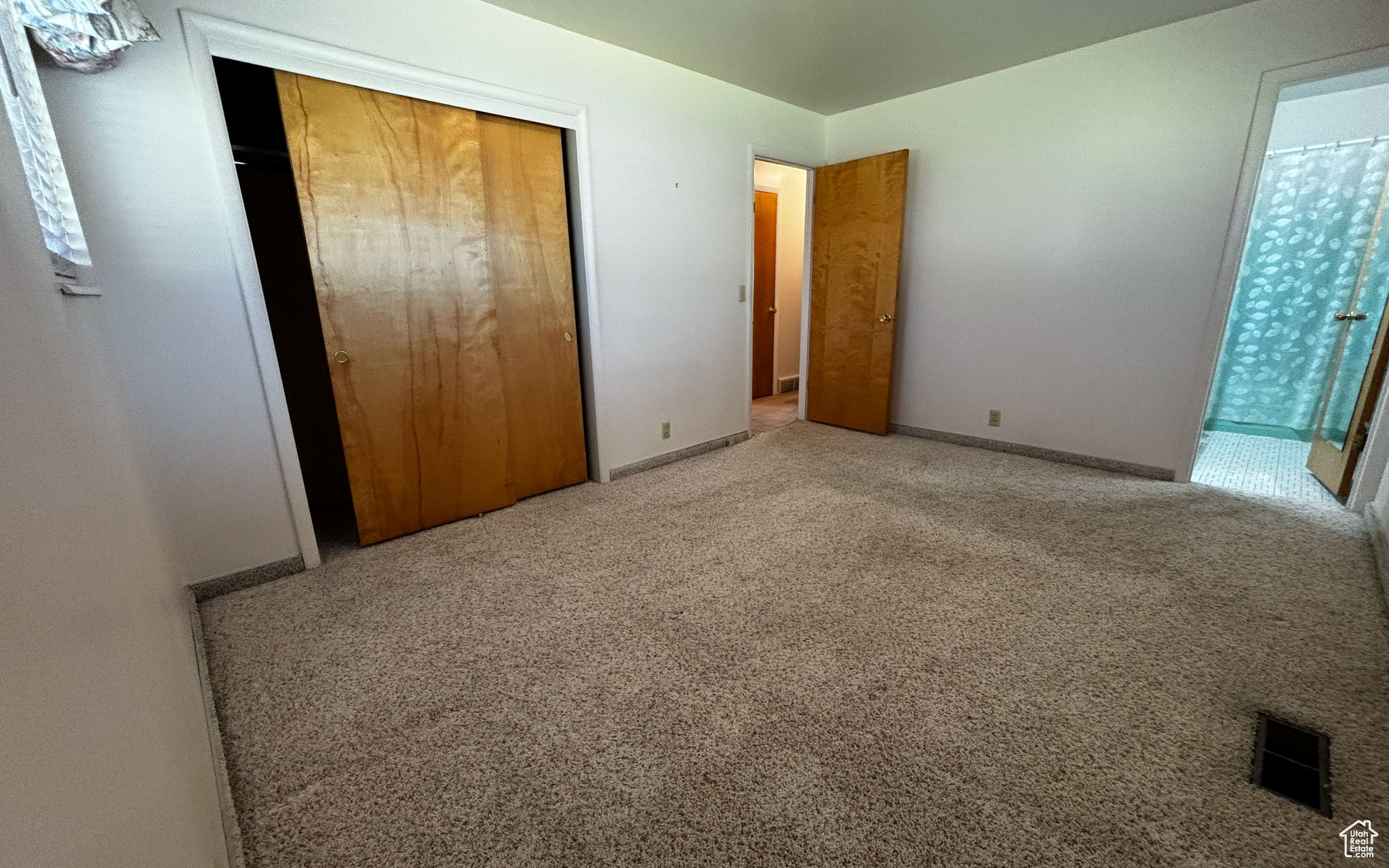 162 E TWIN PEAKS ST