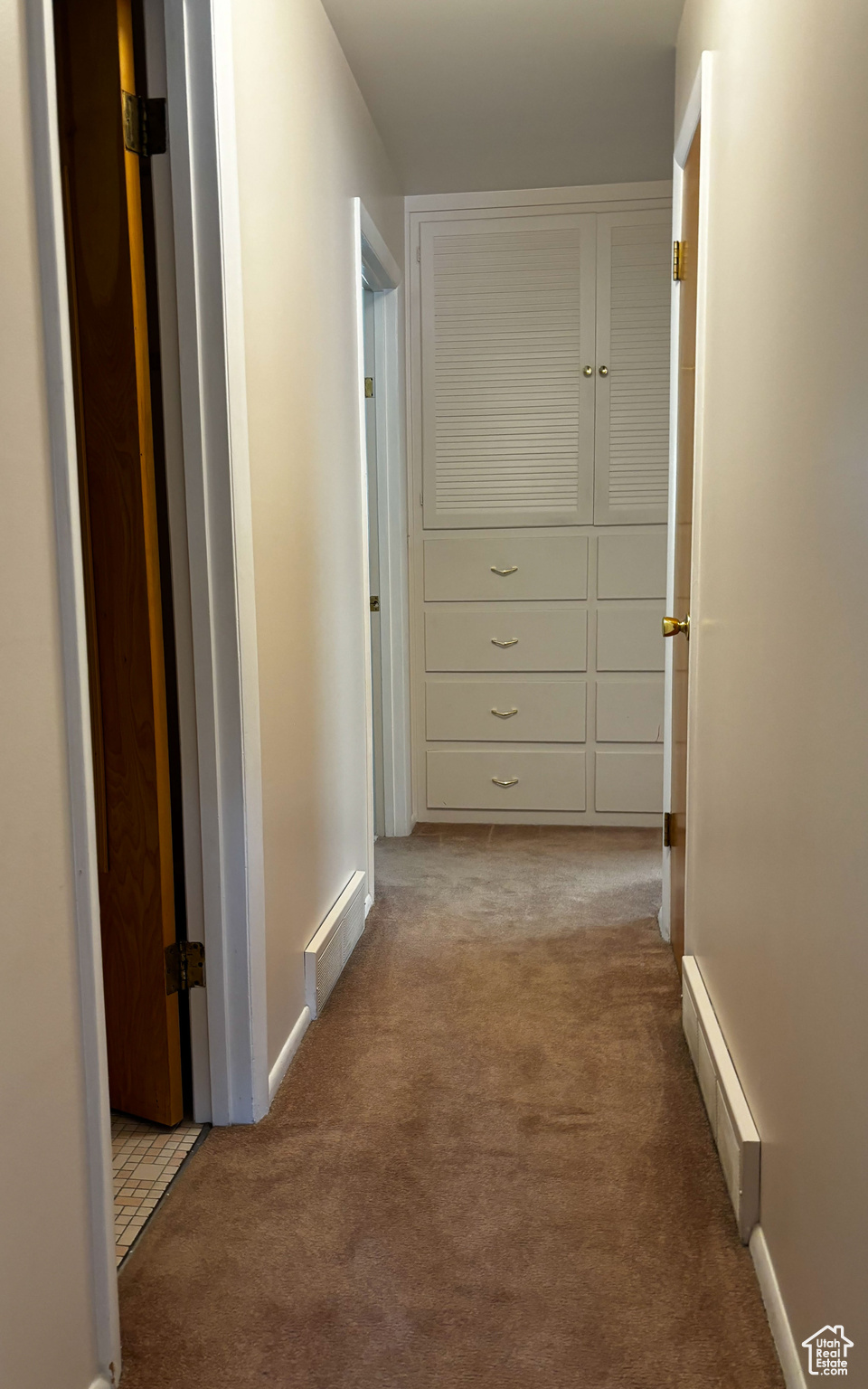 162 E TWIN PEAKS ST