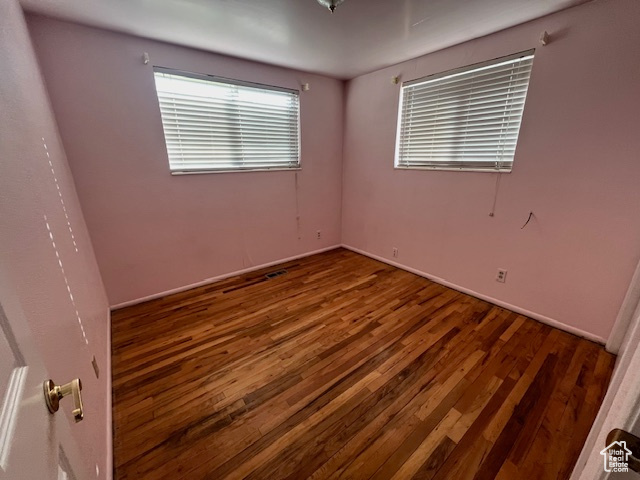 249 E TWIN PEAKS ST