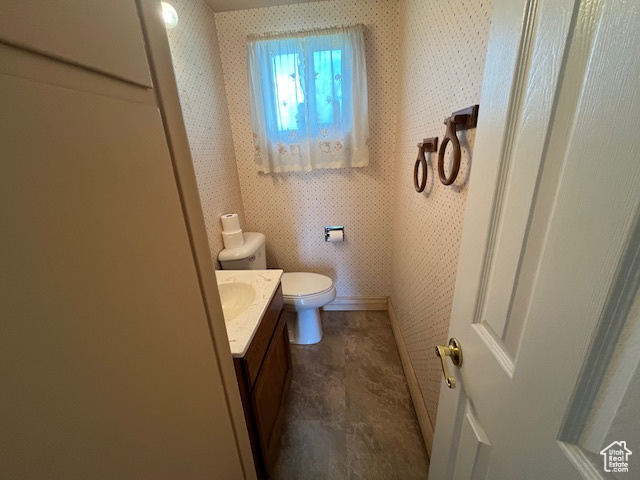 249 E TWIN PEAKS ST