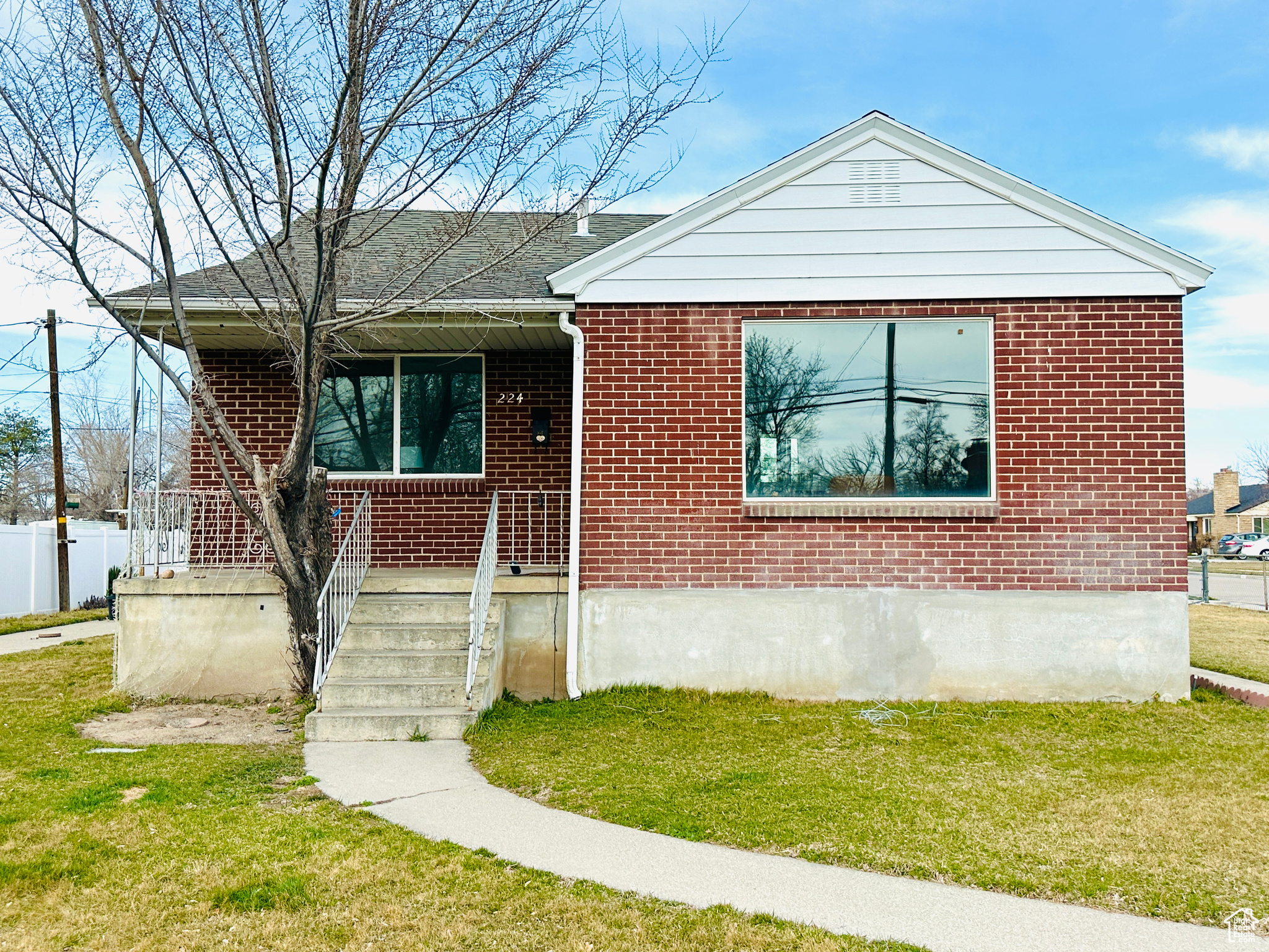 224 W WASATCH ST