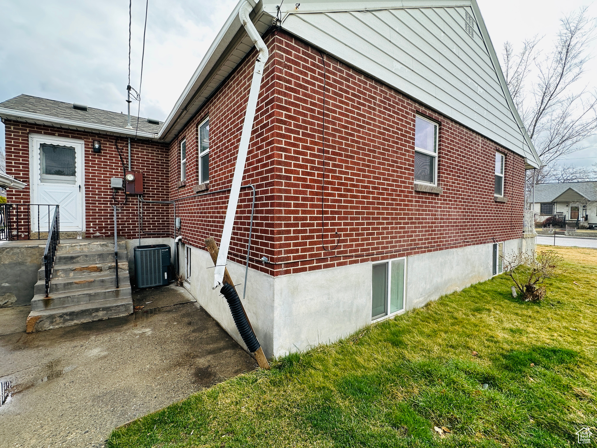 224 W WASATCH ST