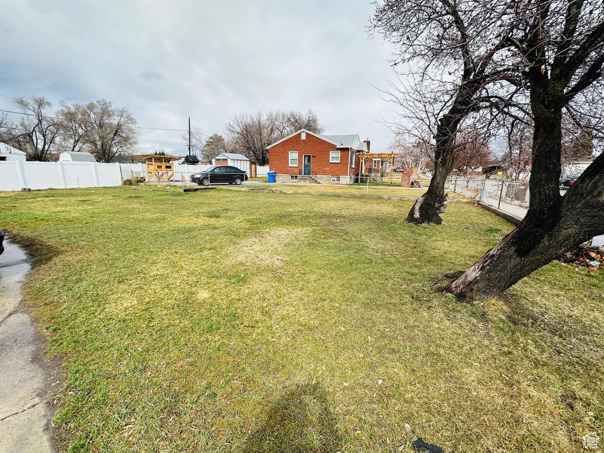 224 W WASATCH ST