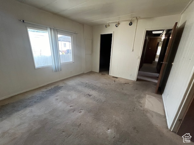 209 E JORDAN VIEW CIR