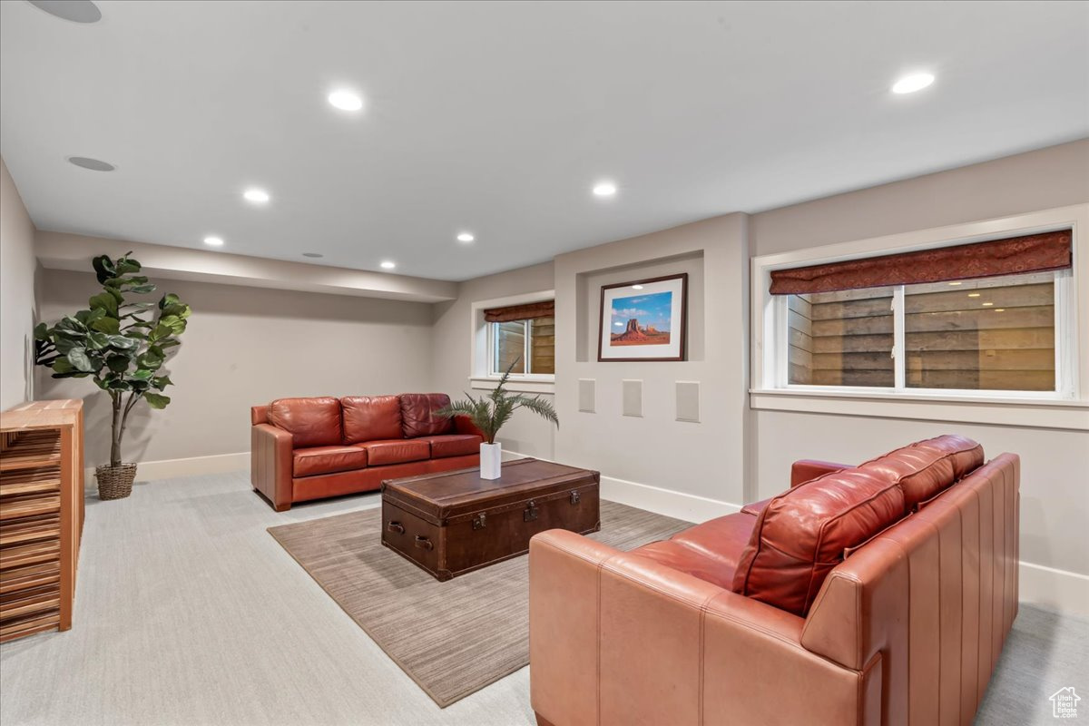 3 DAWN HILL DR