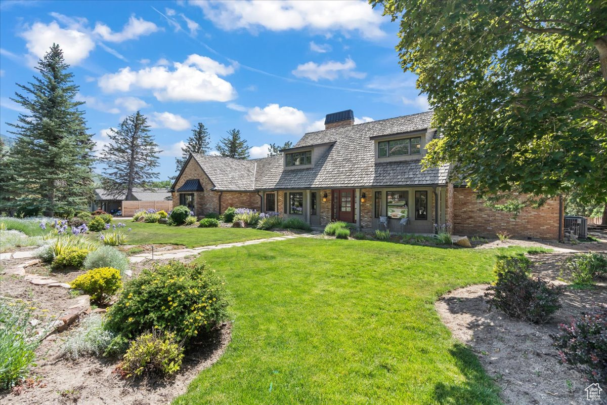 3 DAWN HILL DR