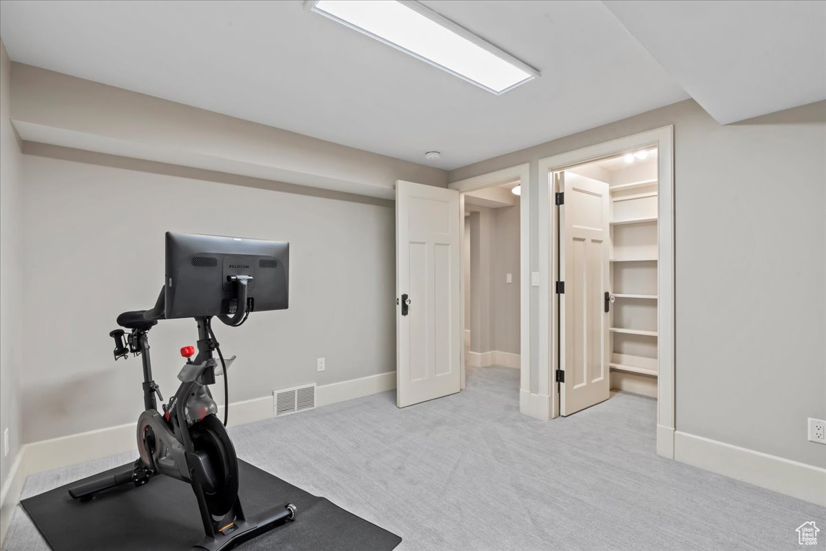 3 DAWN HILL DR