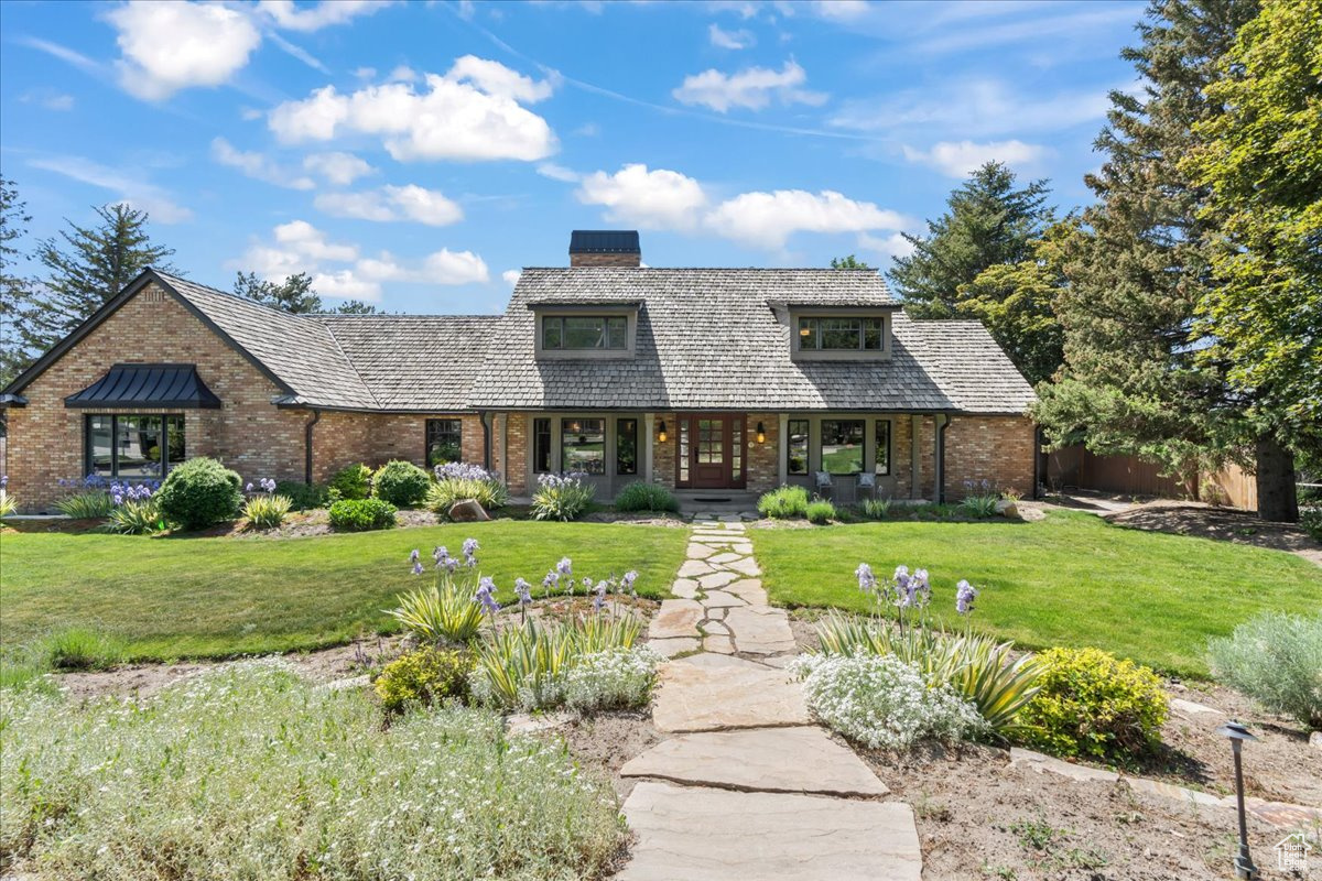 3 DAWN HILL DR