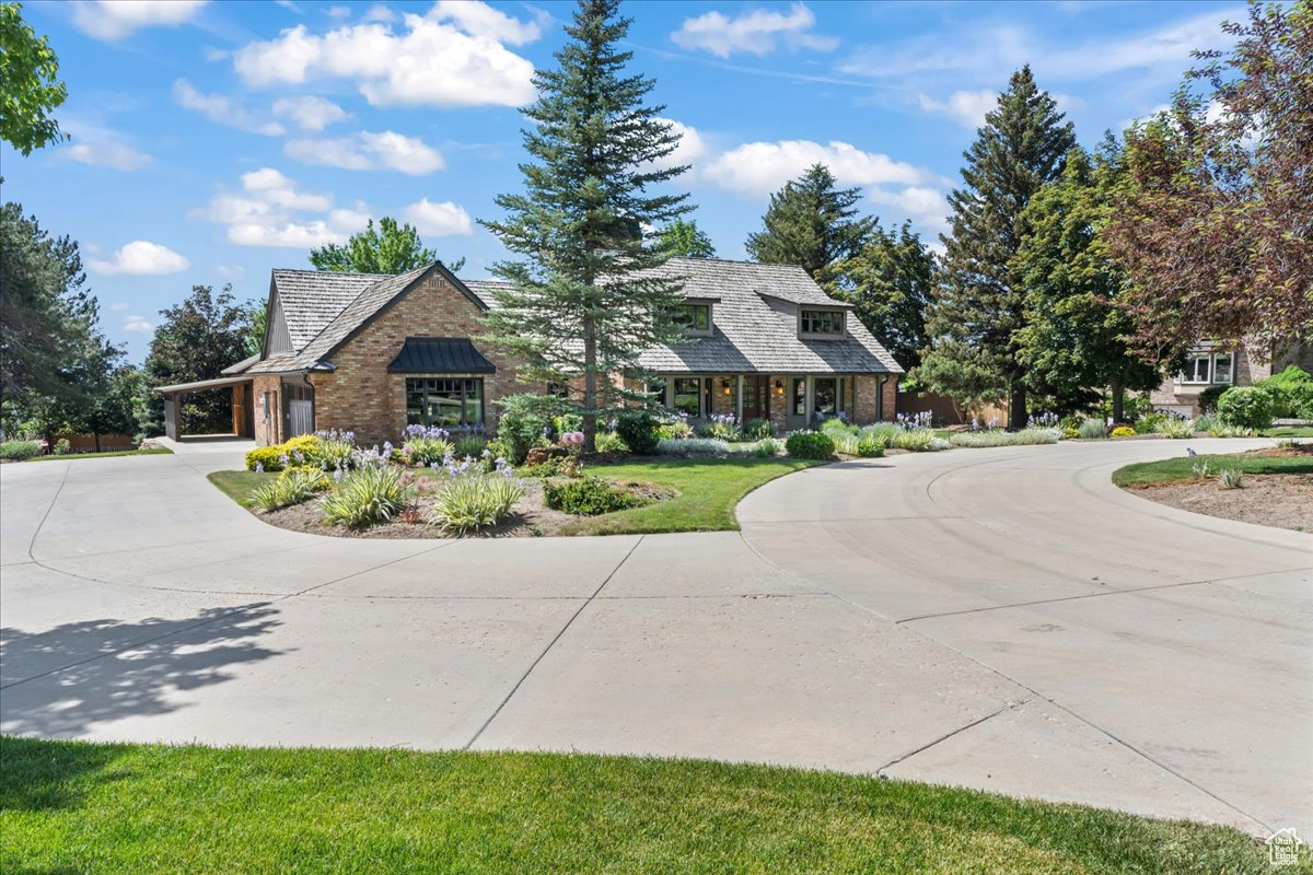 3 DAWN HILL DR