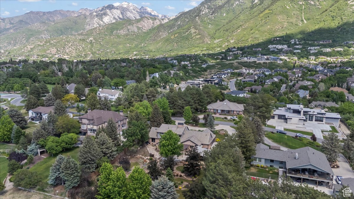 3 DAWN HILL DR