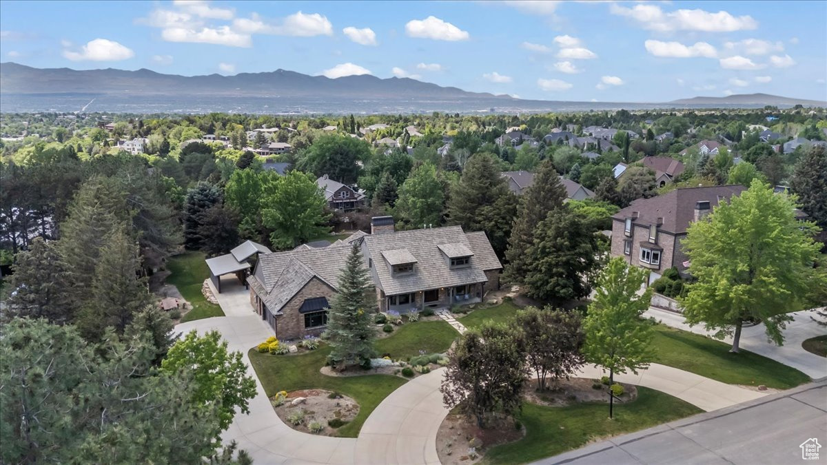 3 DAWN HILL DR