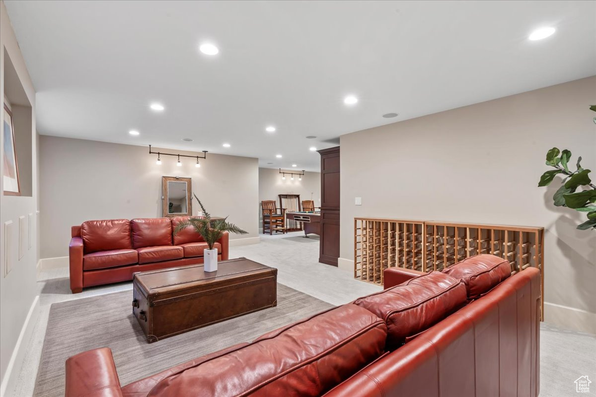 3 DAWN HILL DR